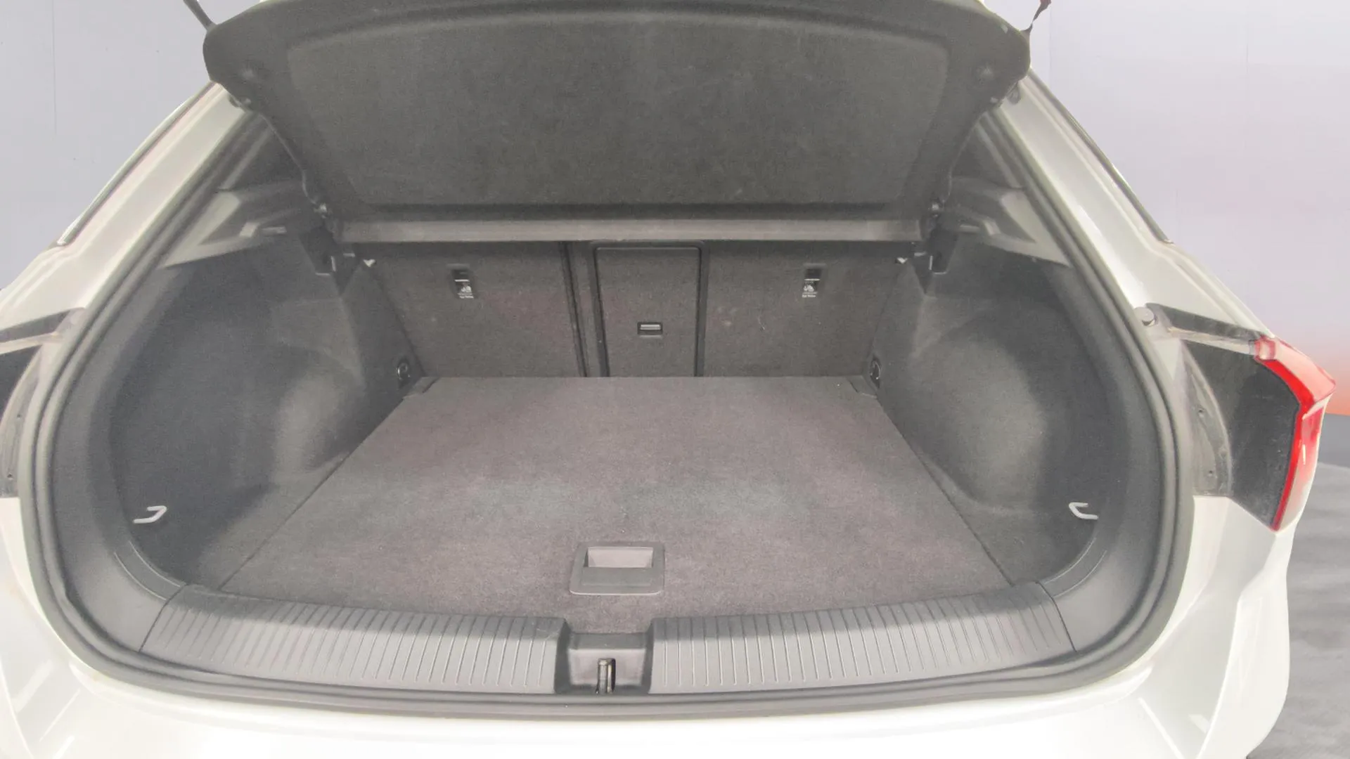 Volkswagen T-Roc Sport 2.0 TSI 4 Motion DSG - foto 14