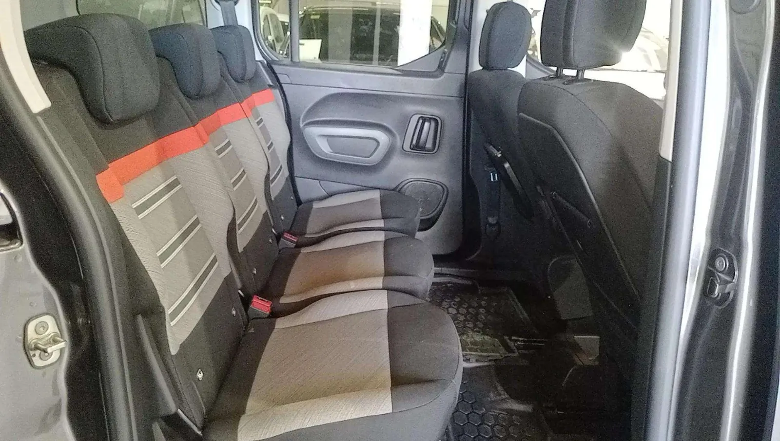 Citroën Berlingo Talla M BlueHDi 100 Shine - foto 12
