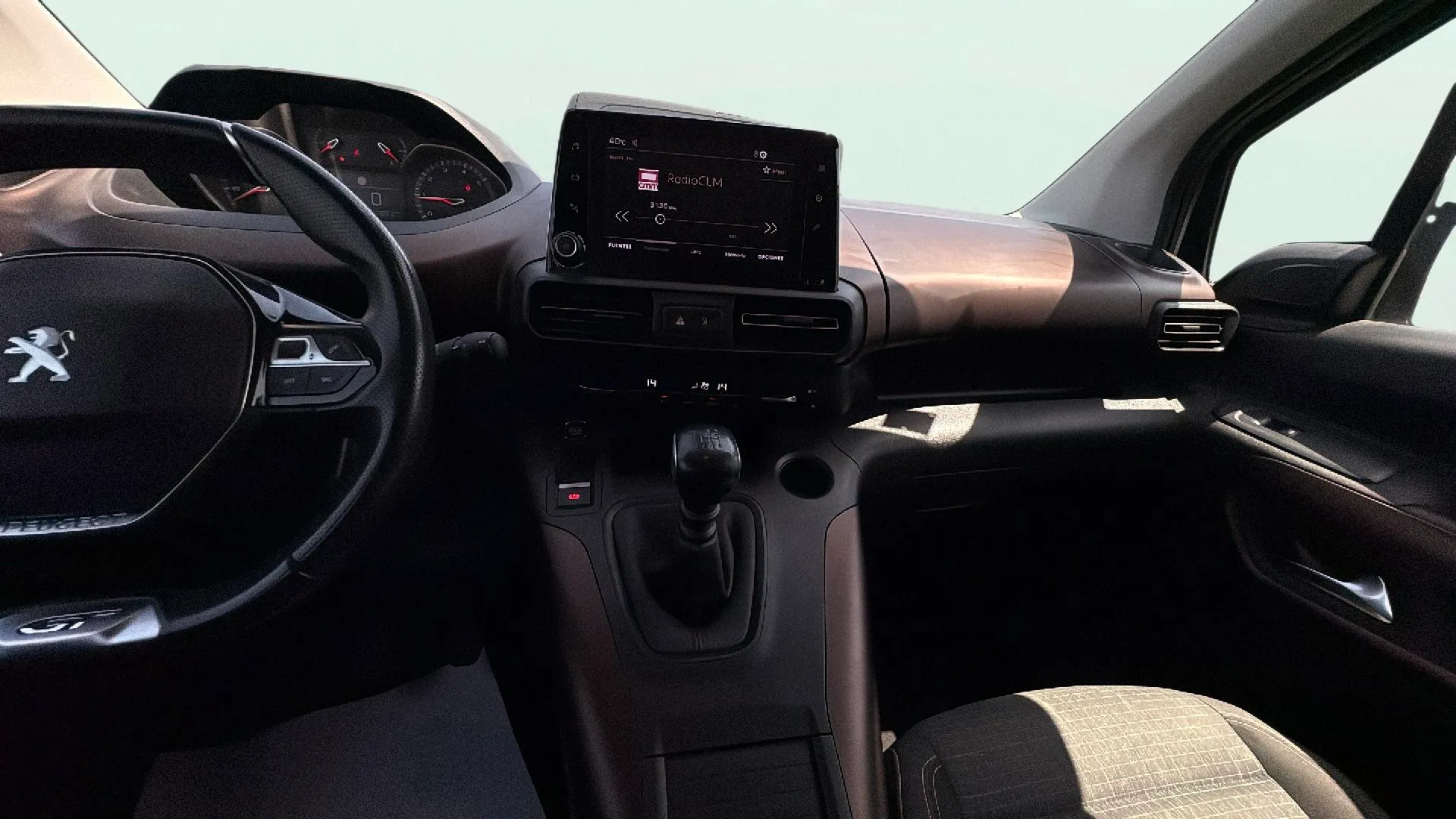 Peugeot Rifter Allure BlueHDi 100 - foto 14