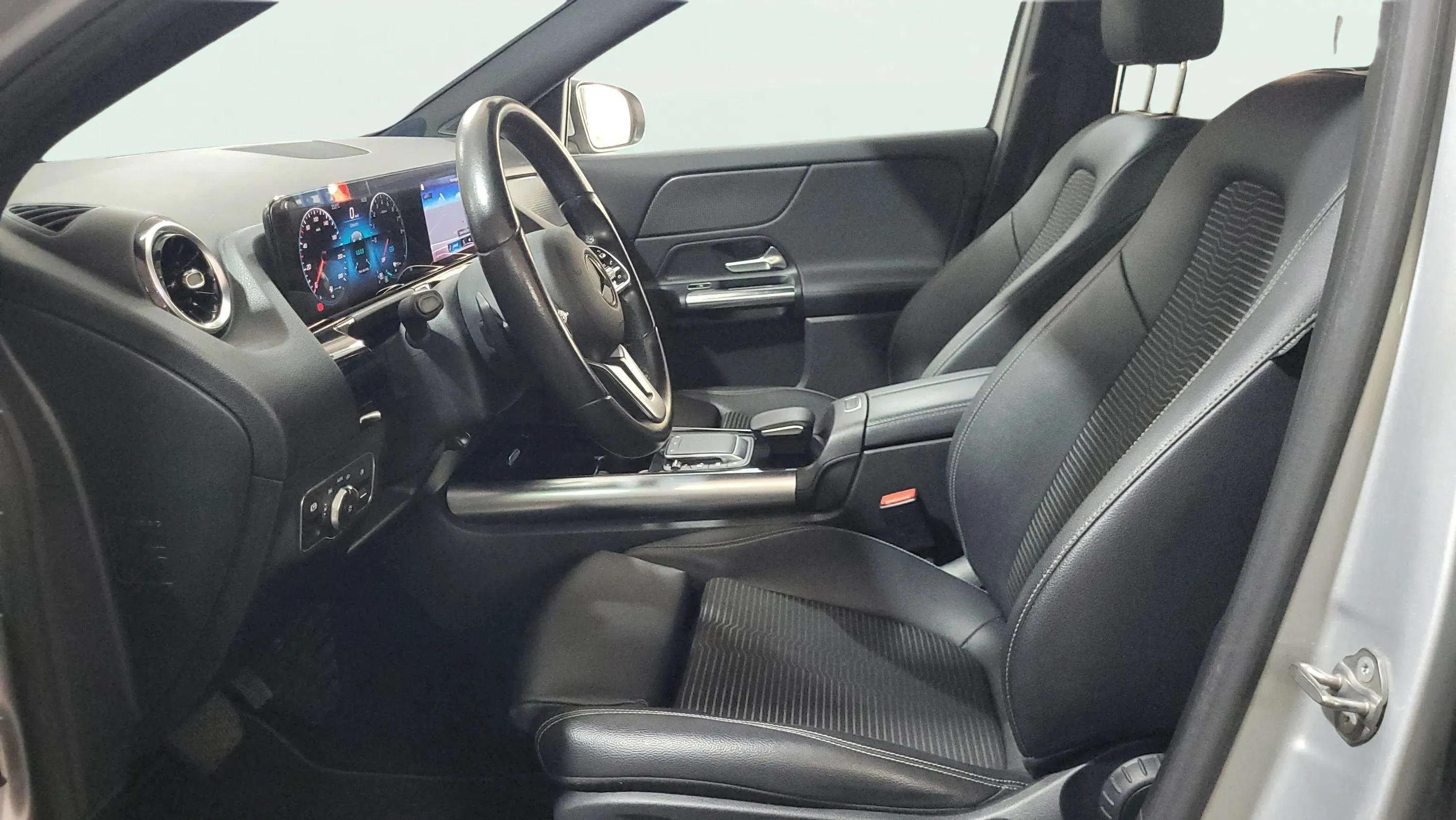Mercedes-Benz GLA 250 e - foto 7