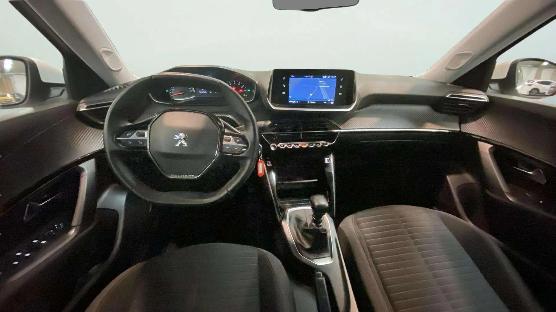 Peugeot 2008 Active PureTech 100 BVM6 - foto 7