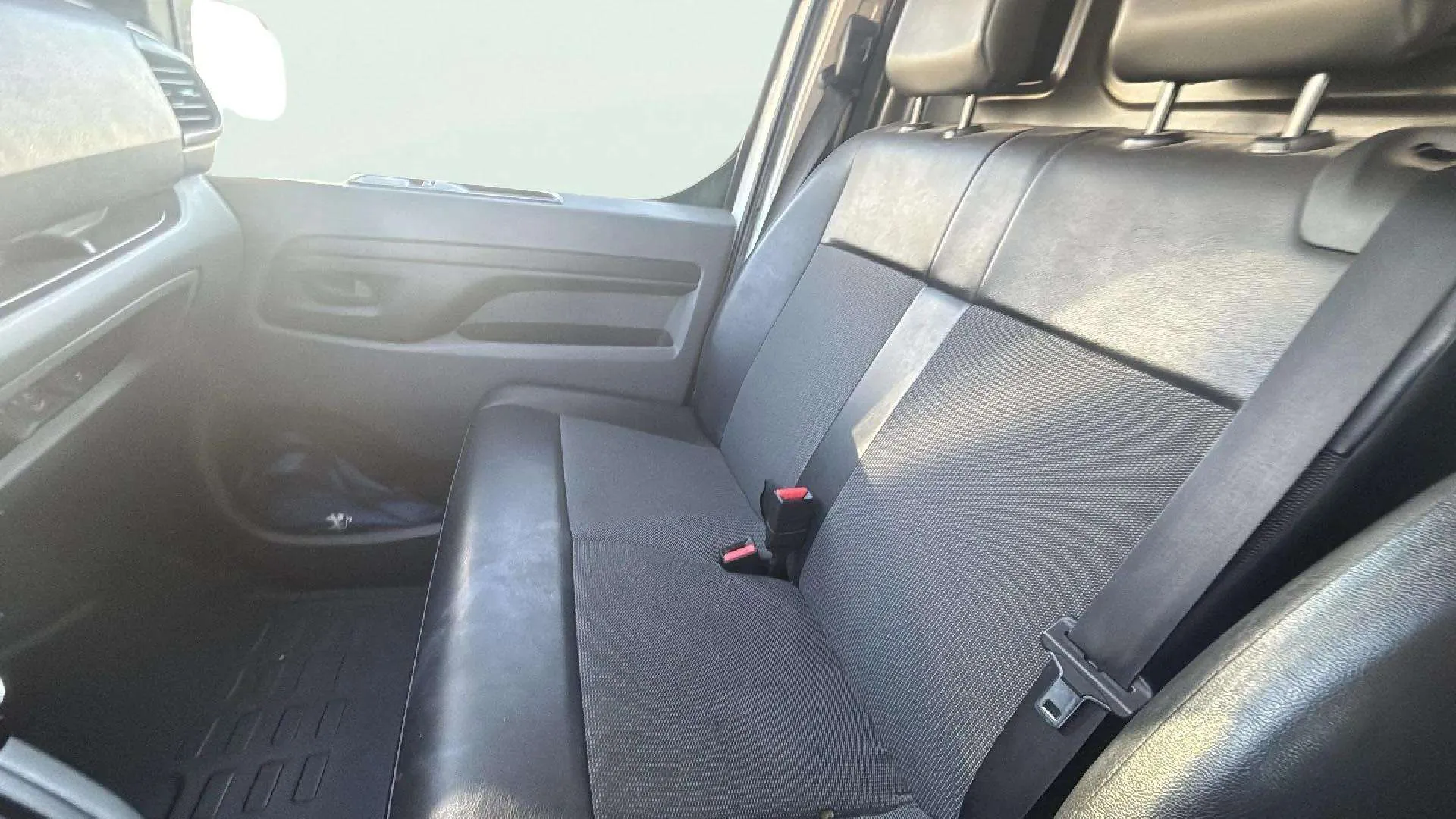 Peugeot Expert furgon pro BlueHDi 95 Compact - foto 15