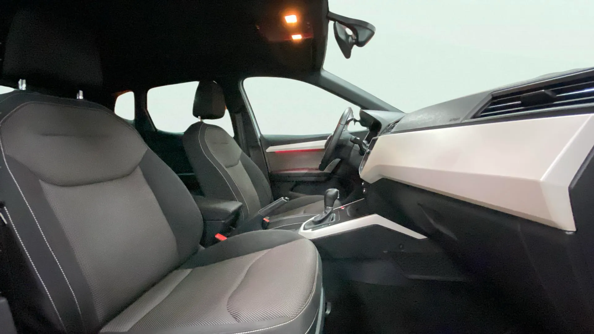 SEAT Arona 1.0 TSI DSG Xcellence Eco - foto 18