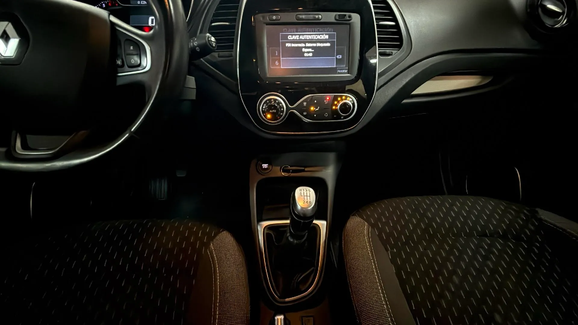 Renault Captur Zen TCe GPF - foto 16