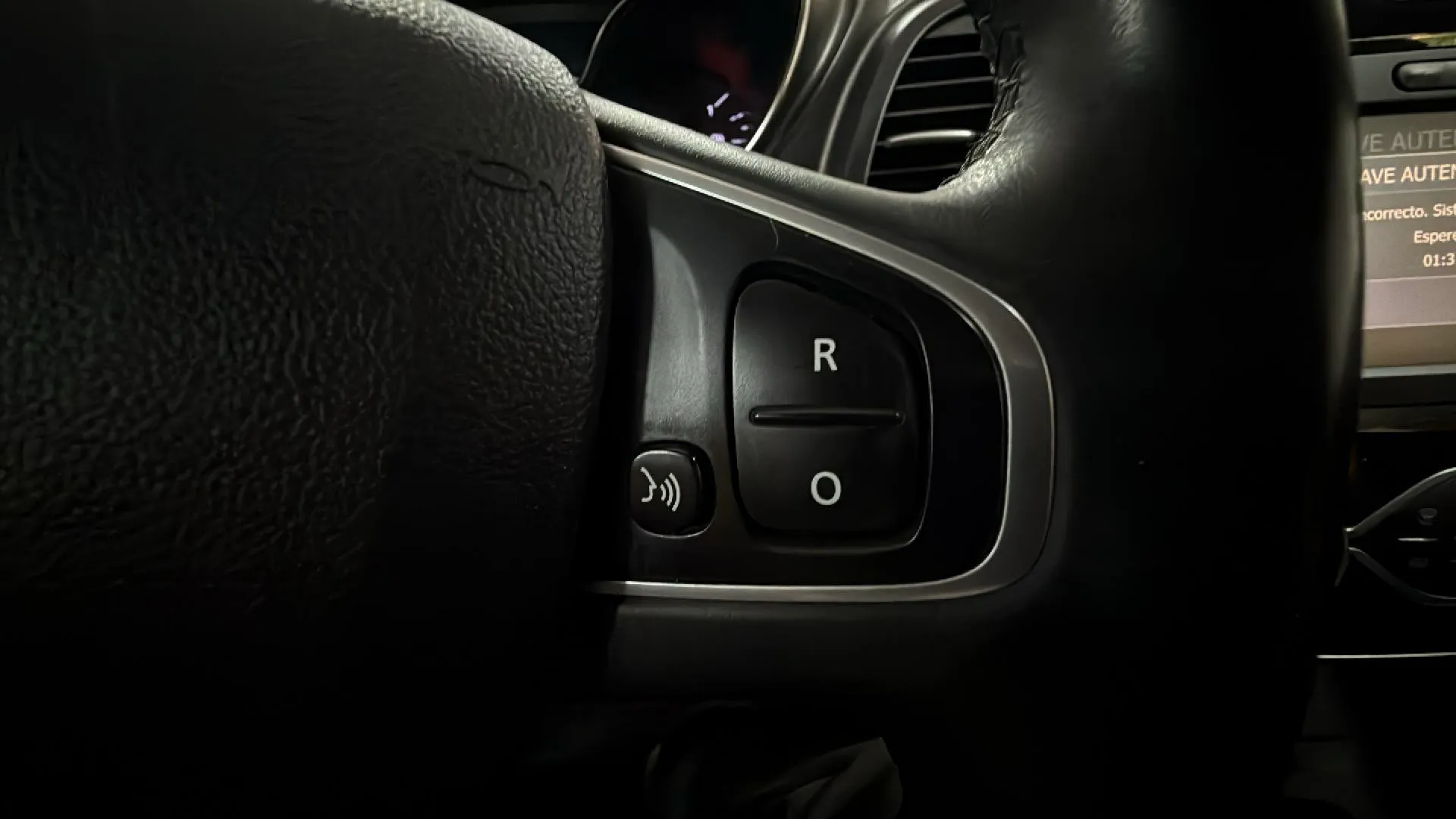 Renault Captur Zen TCe GPF - foto 11
