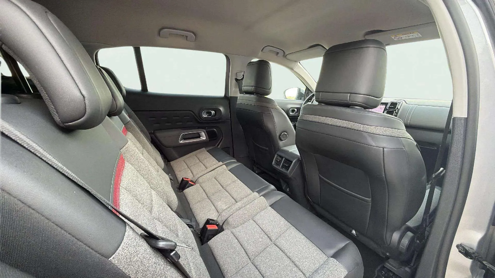 Citroën C5 Aircross 225 e-EAT8 Feel - foto 14