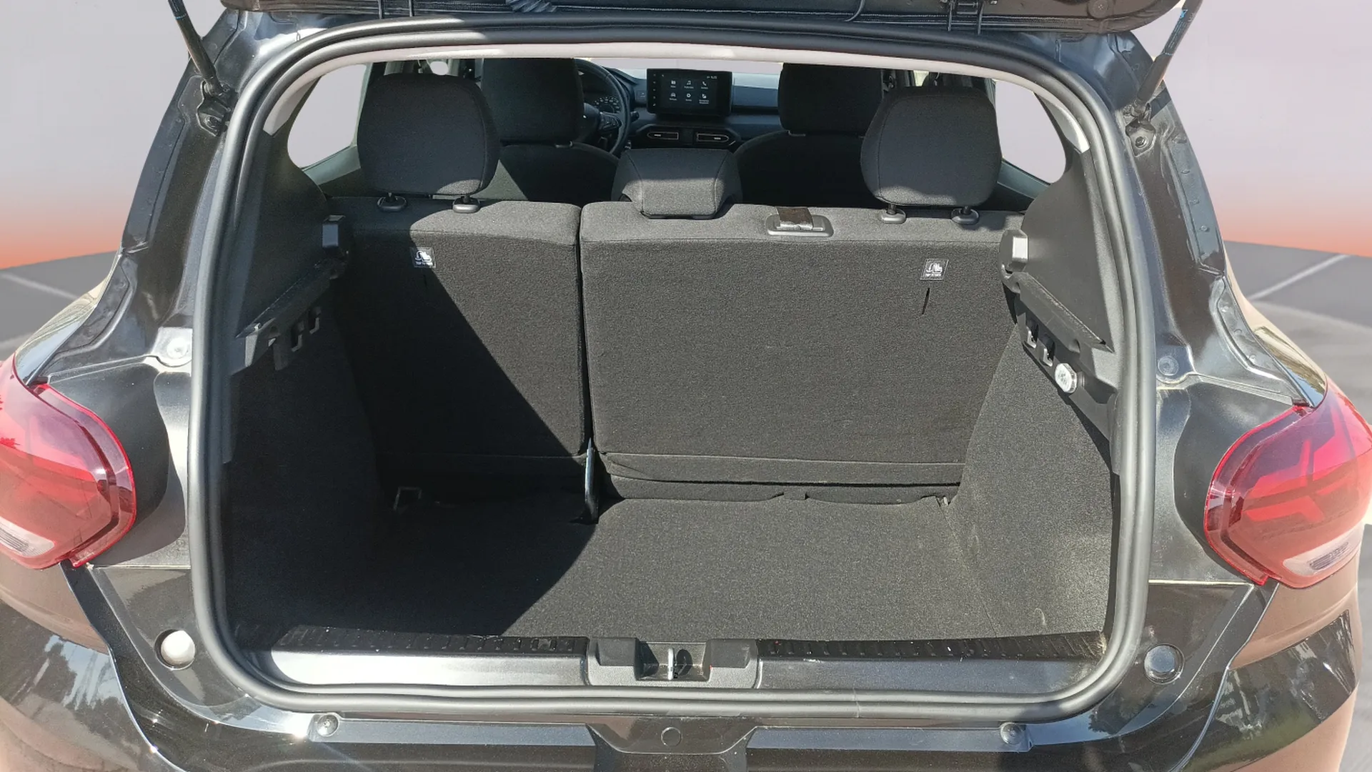 Dacia Sandero Essential TCe - foto 16