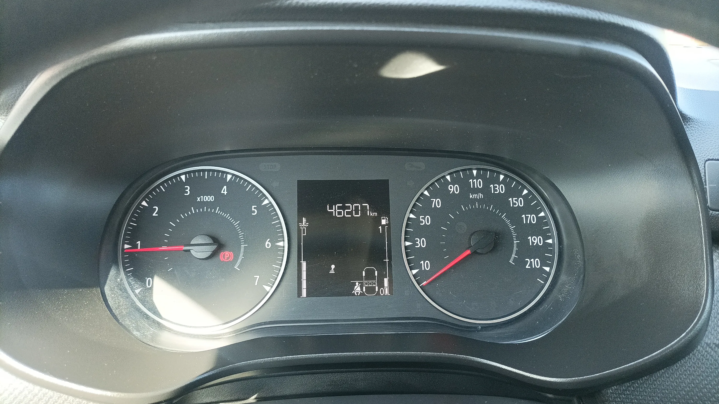 Dacia Sandero Essential TCe - foto 17