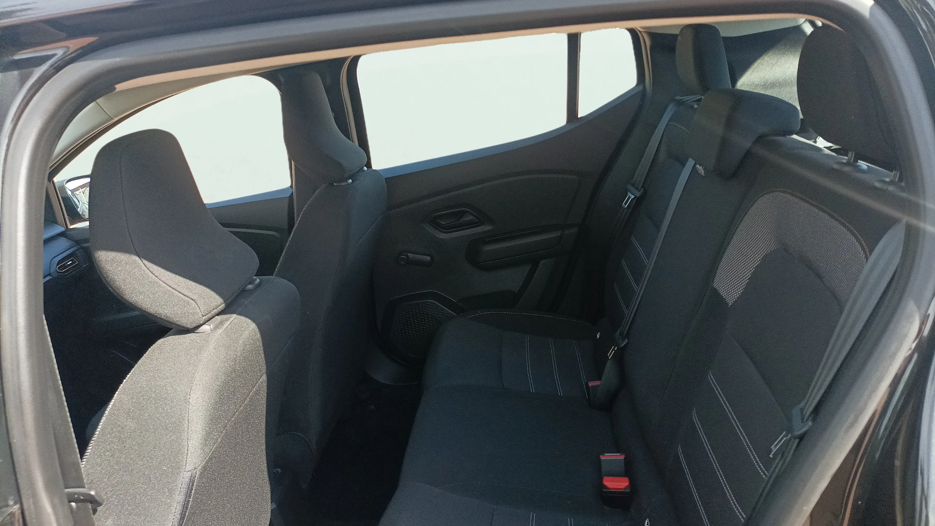 Dacia Sandero Essential TCe - foto 13