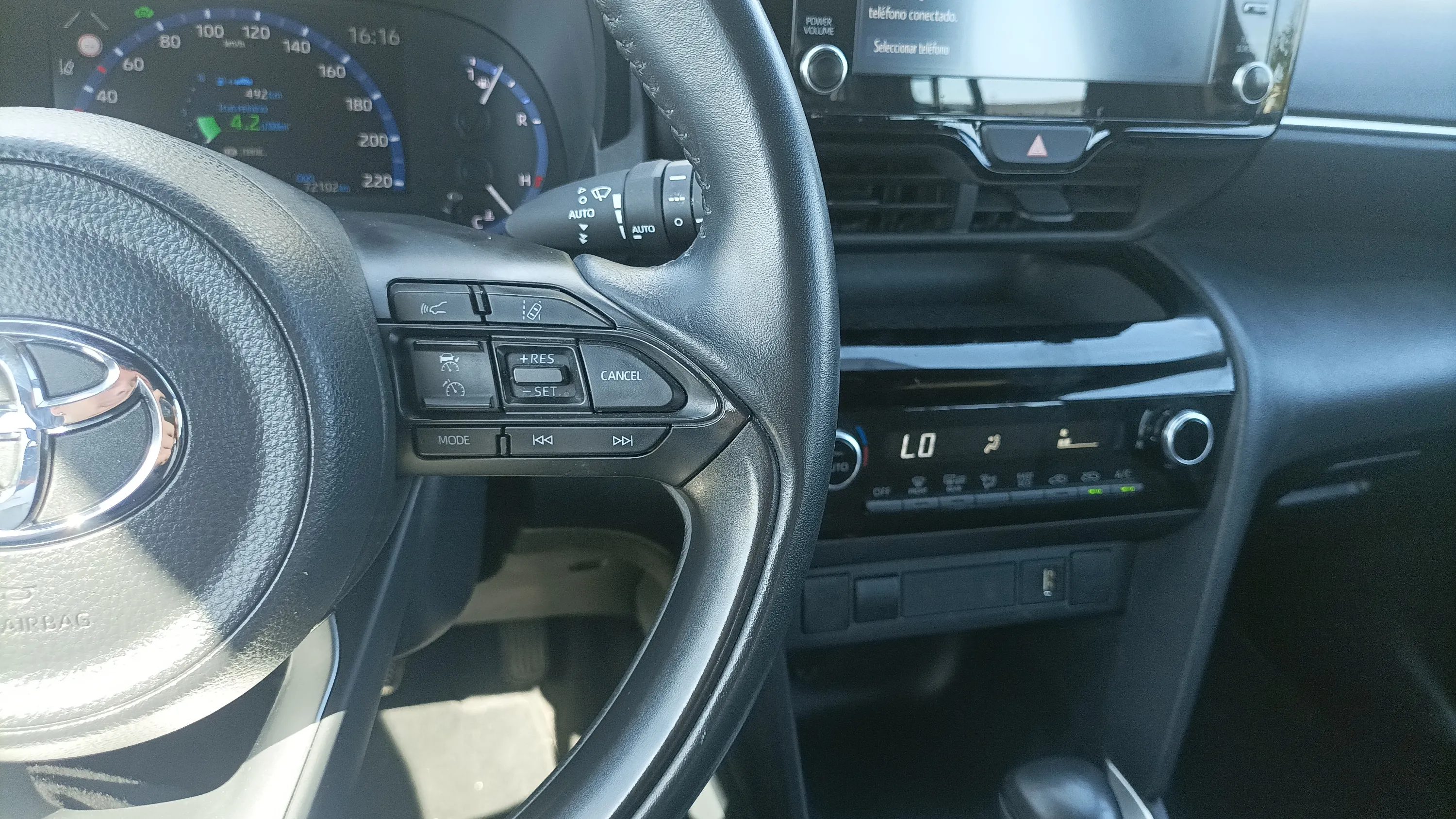 Toyota Yaris Cross 1.5 120H Active Tech - foto 17