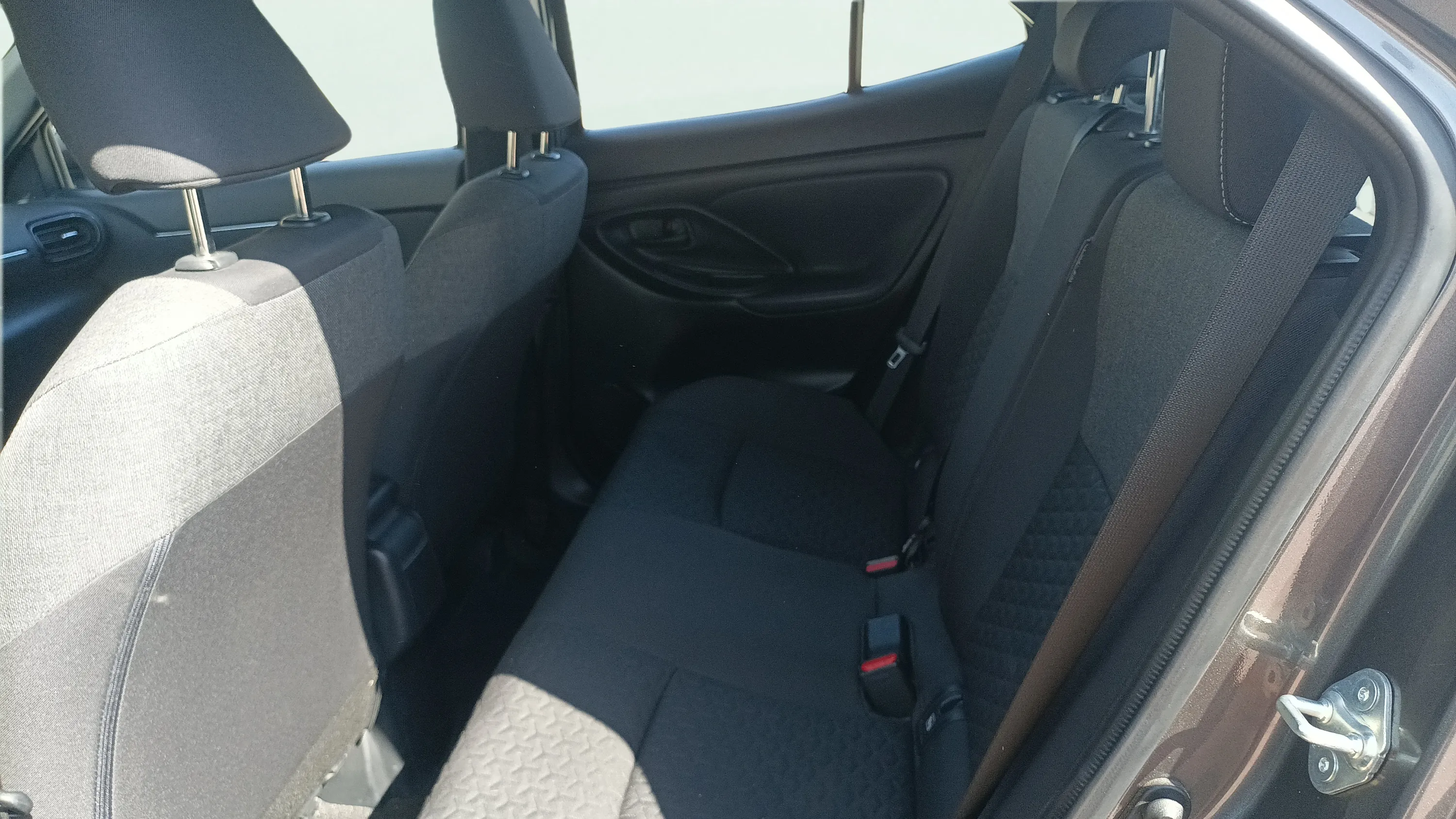 Toyota Yaris Cross 1.5 120H Active Tech - foto 13