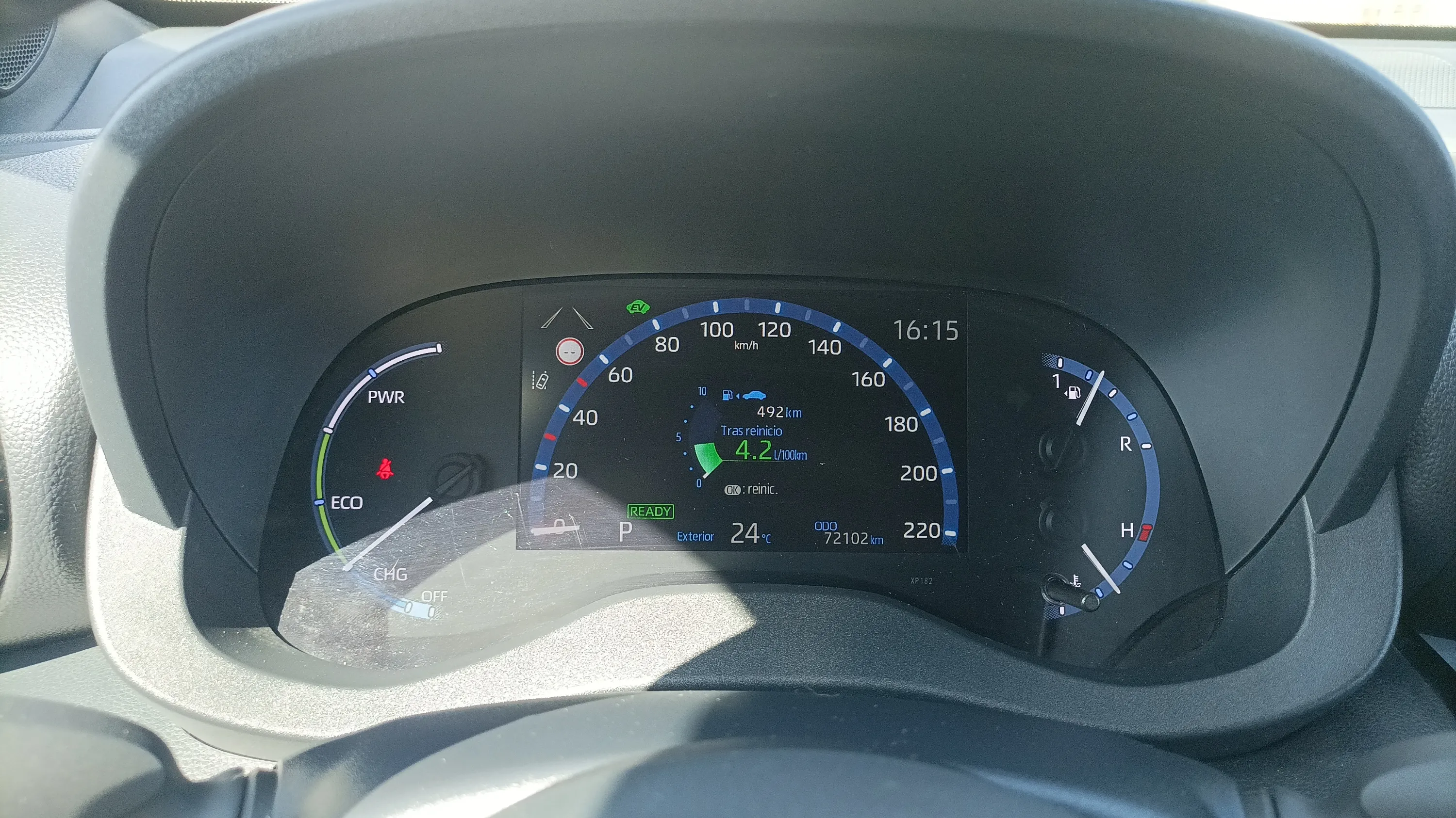 Toyota Yaris Cross 1.5 120H Active Tech - foto 12