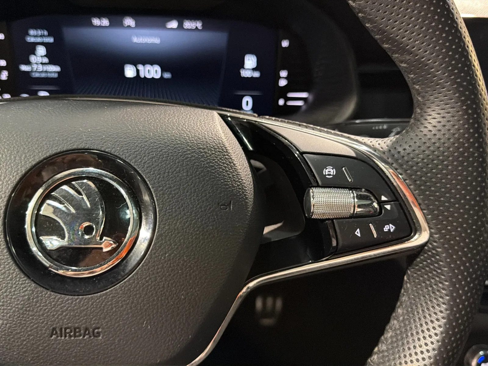 Škoda Kamiq 1.5 TSI DSG Selection - foto 9