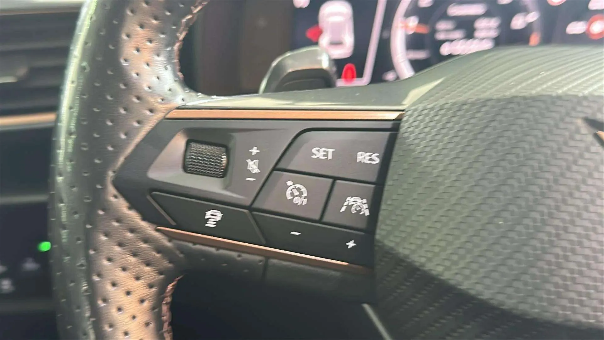Cupra Formentor 1.5 TSI DSG - foto 12