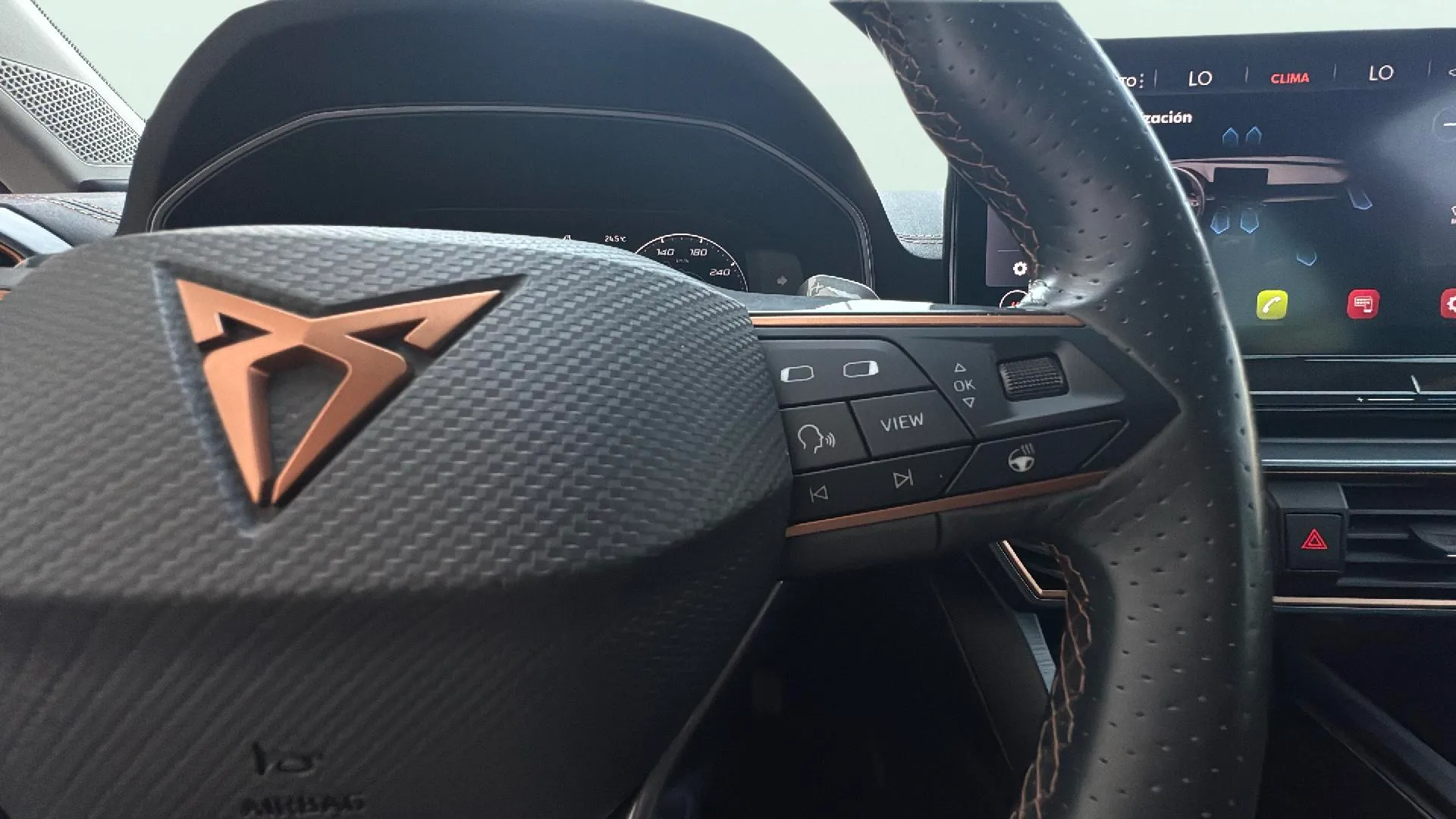 Cupra Formentor 1.5 TSI DSG - foto 14