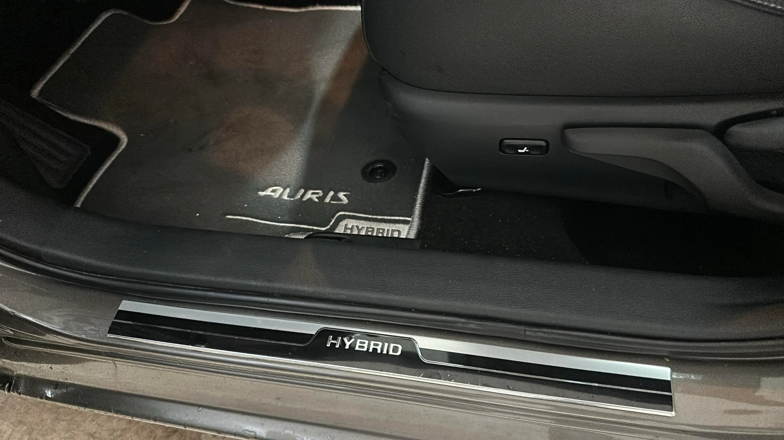 Toyota Auris 1.8 140H Hybrid Active - foto 18