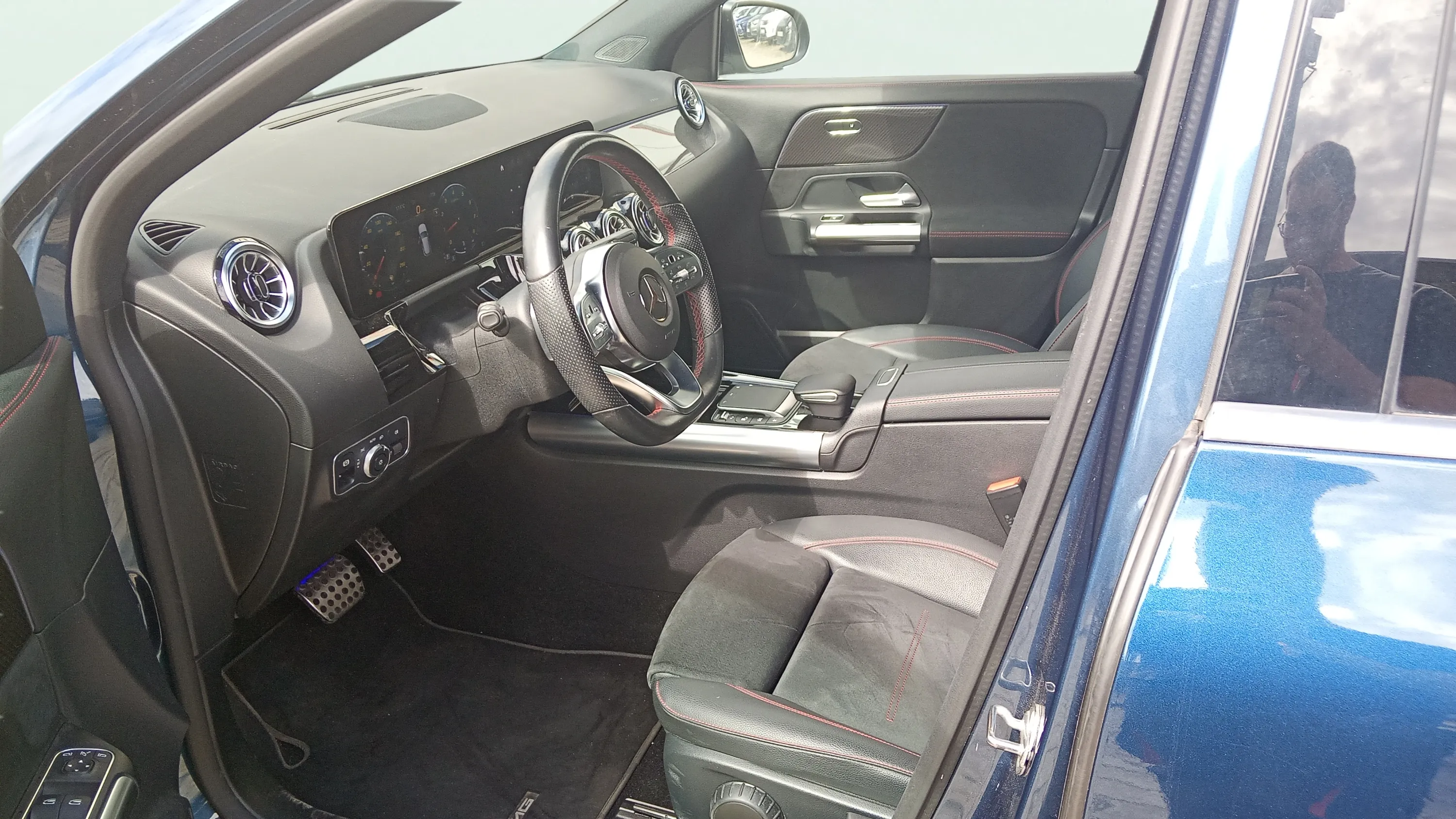 Mercedes-Benz GLA 200 - foto 12