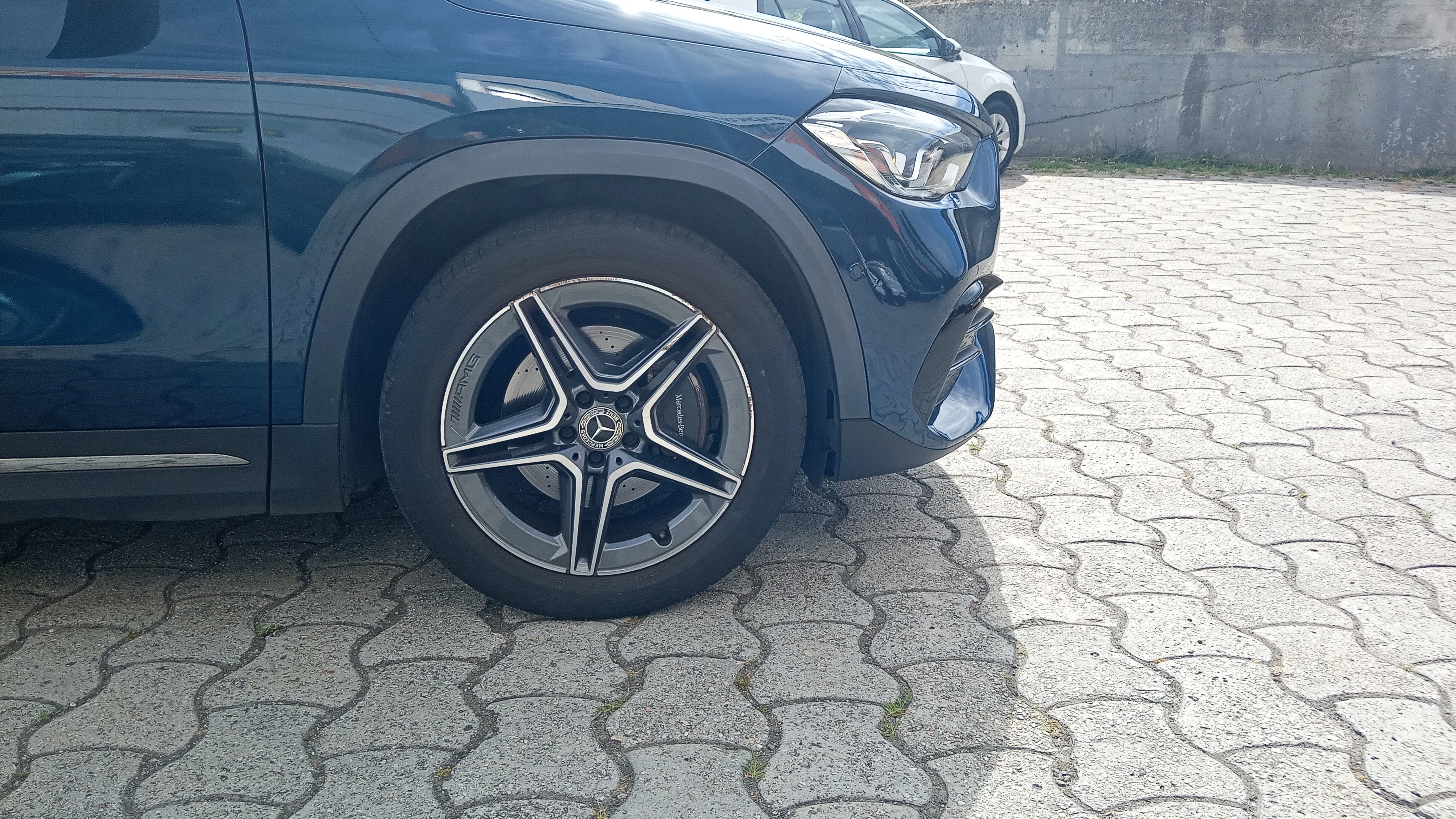 Mercedes-Benz GLA 200 - foto 23