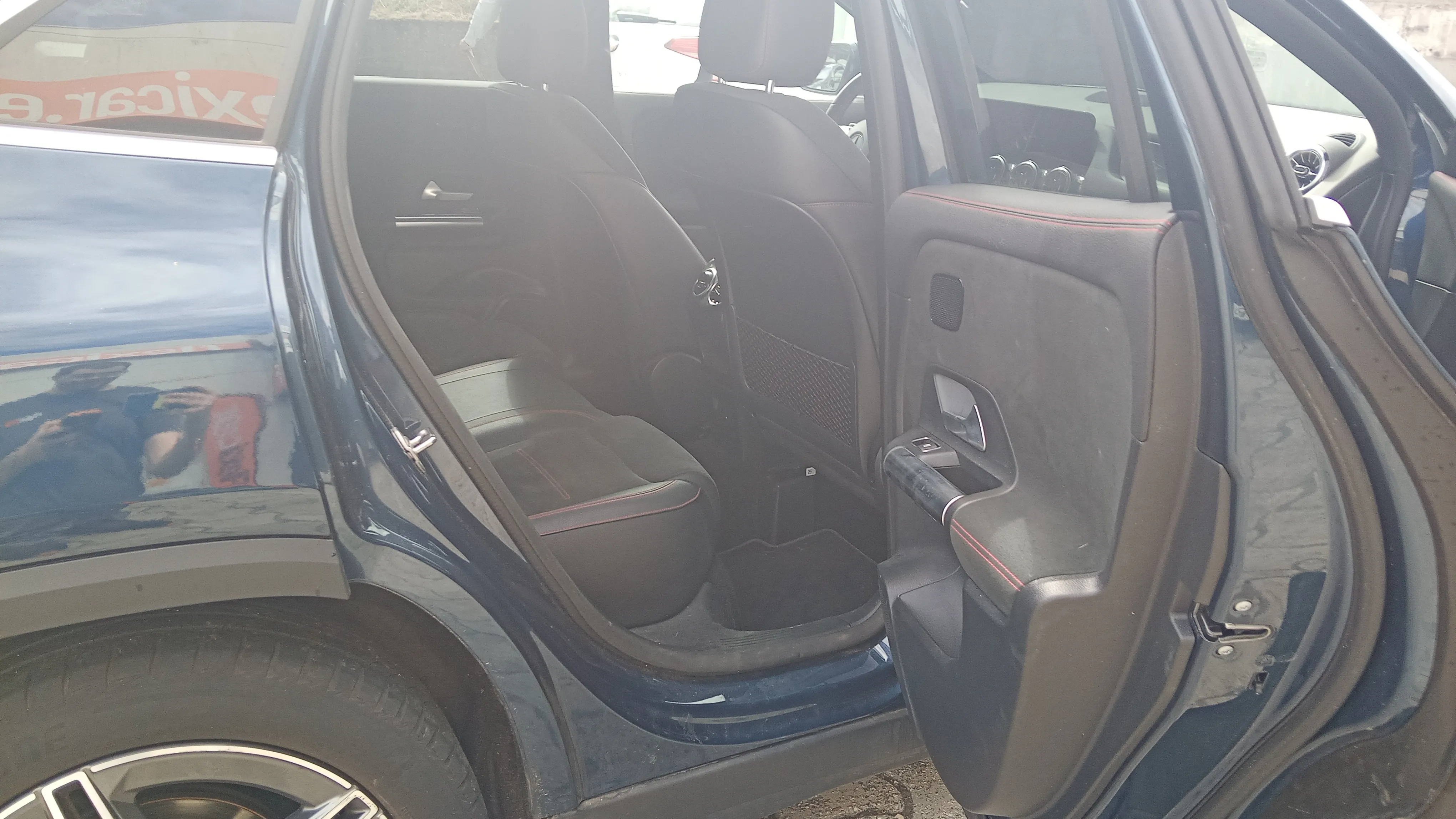 Mercedes-Benz GLA 200 - foto 14