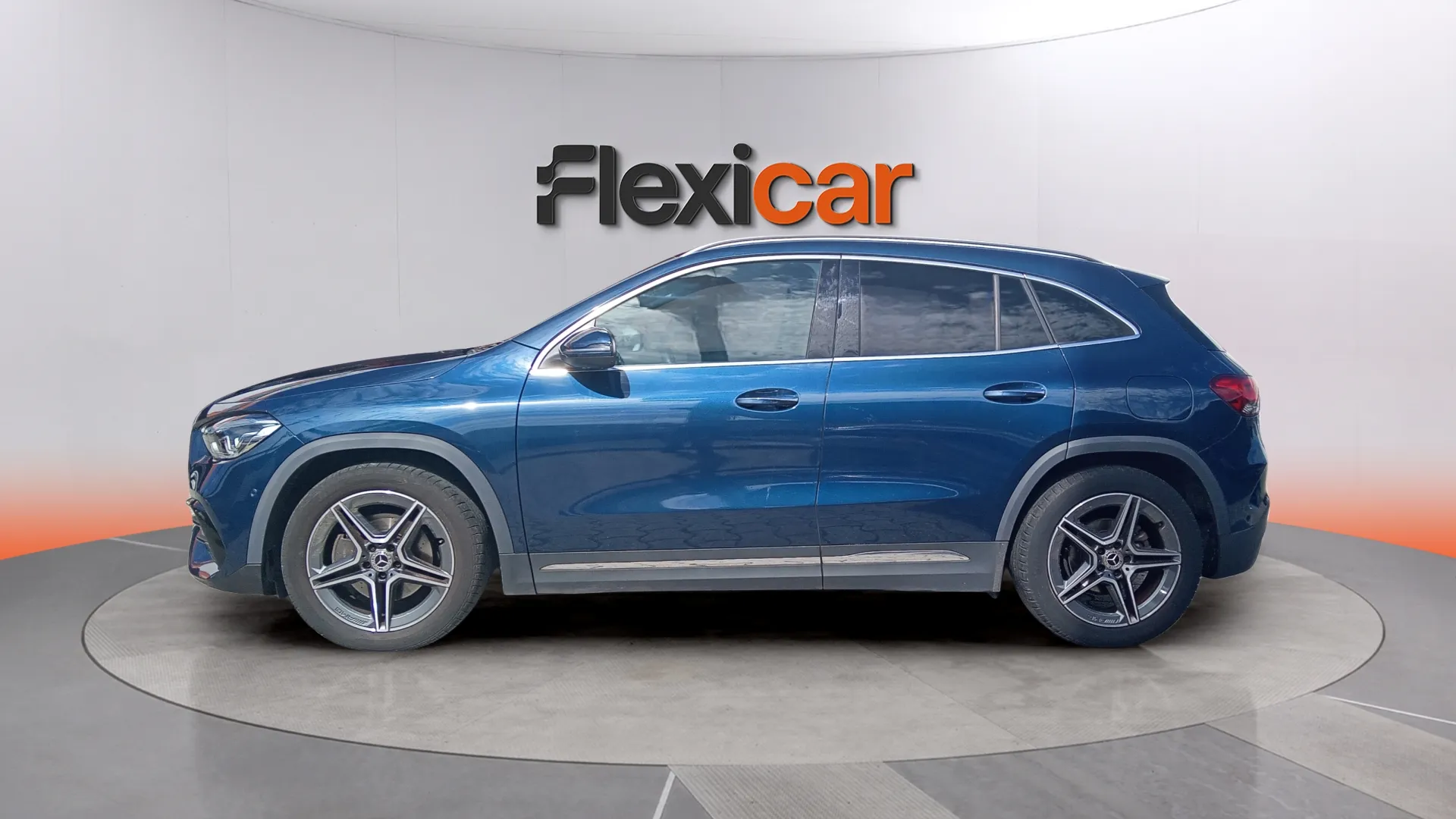 Mercedes-Benz GLA 200 - foto 5