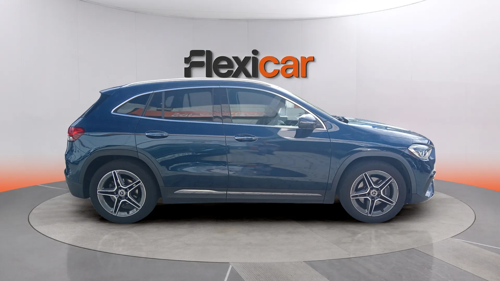 Mercedes-Benz GLA 200 - foto 4