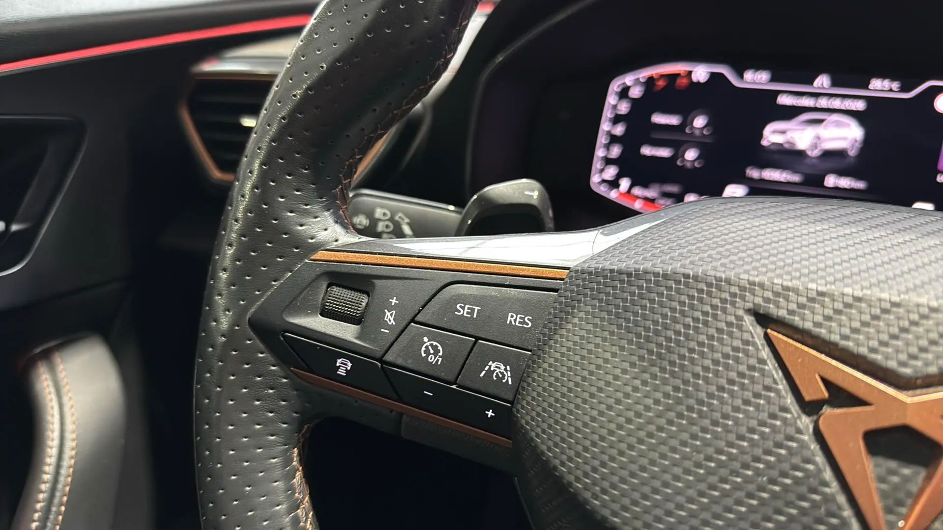 Cupra Formentor 1.5 TSI DSG - foto 23