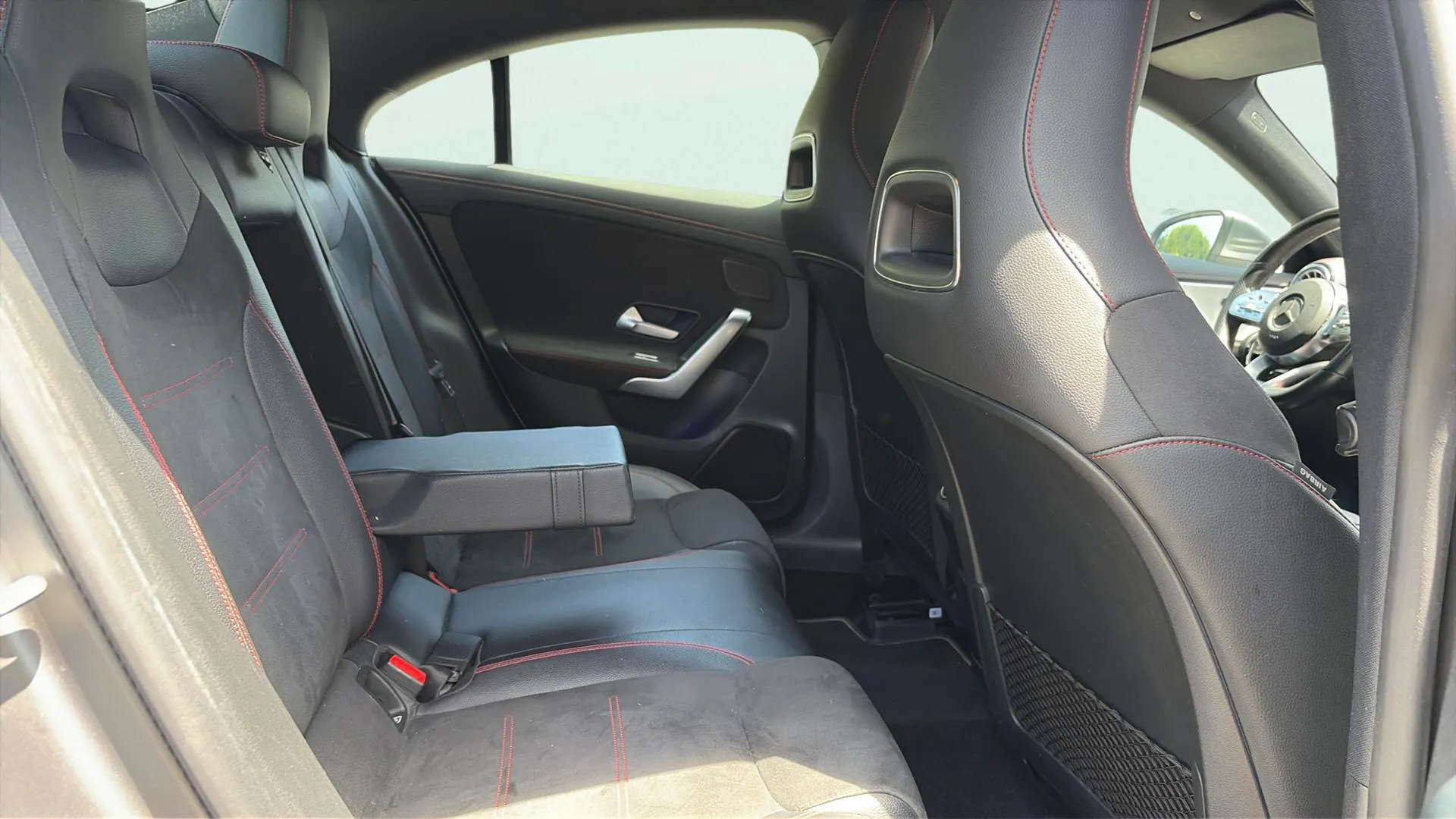 Mercedes-Benz CLA 220 D DCT - foto 13