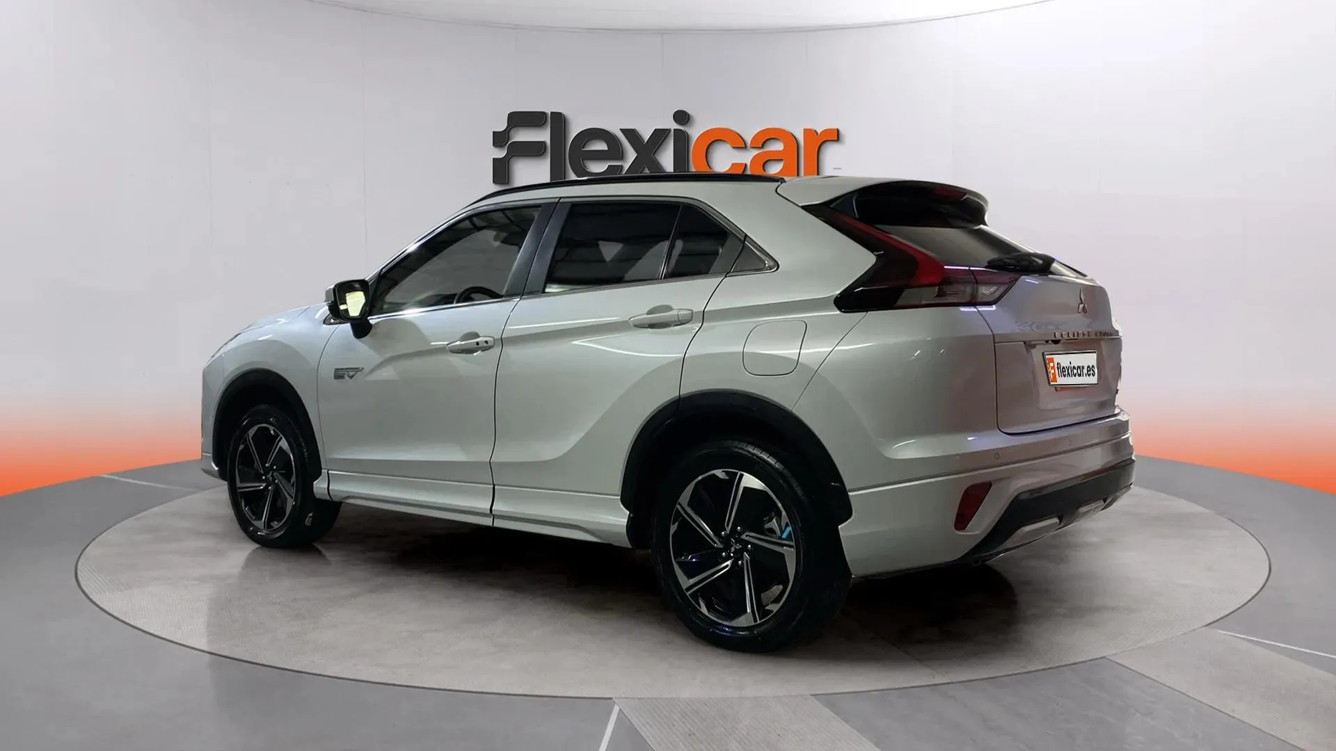 Mitsubishi Eclipse Cross PHEV Kaiteki 4WD - foto 5