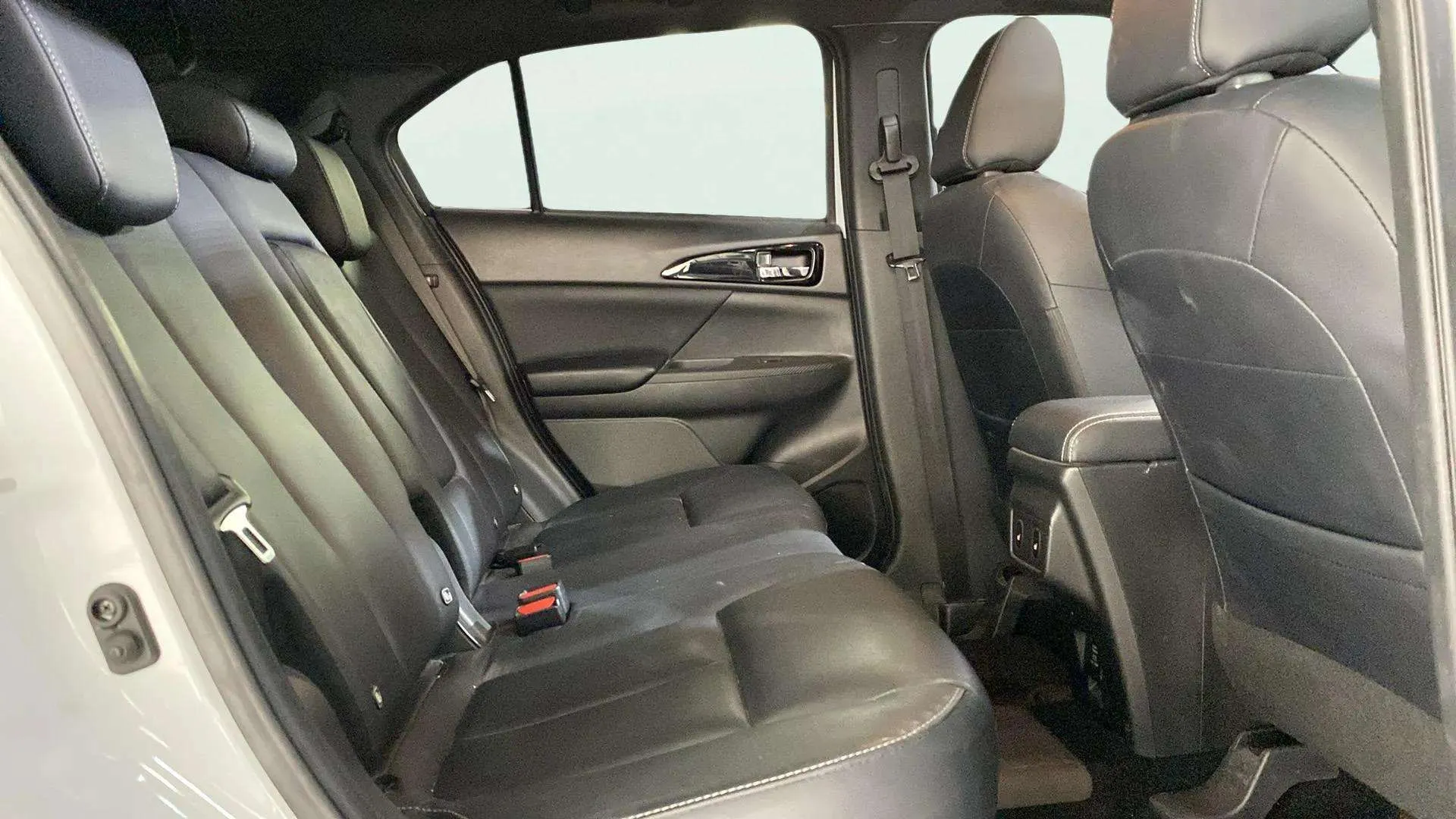 Mitsubishi Eclipse Cross PHEV Kaiteki 4WD - foto 14