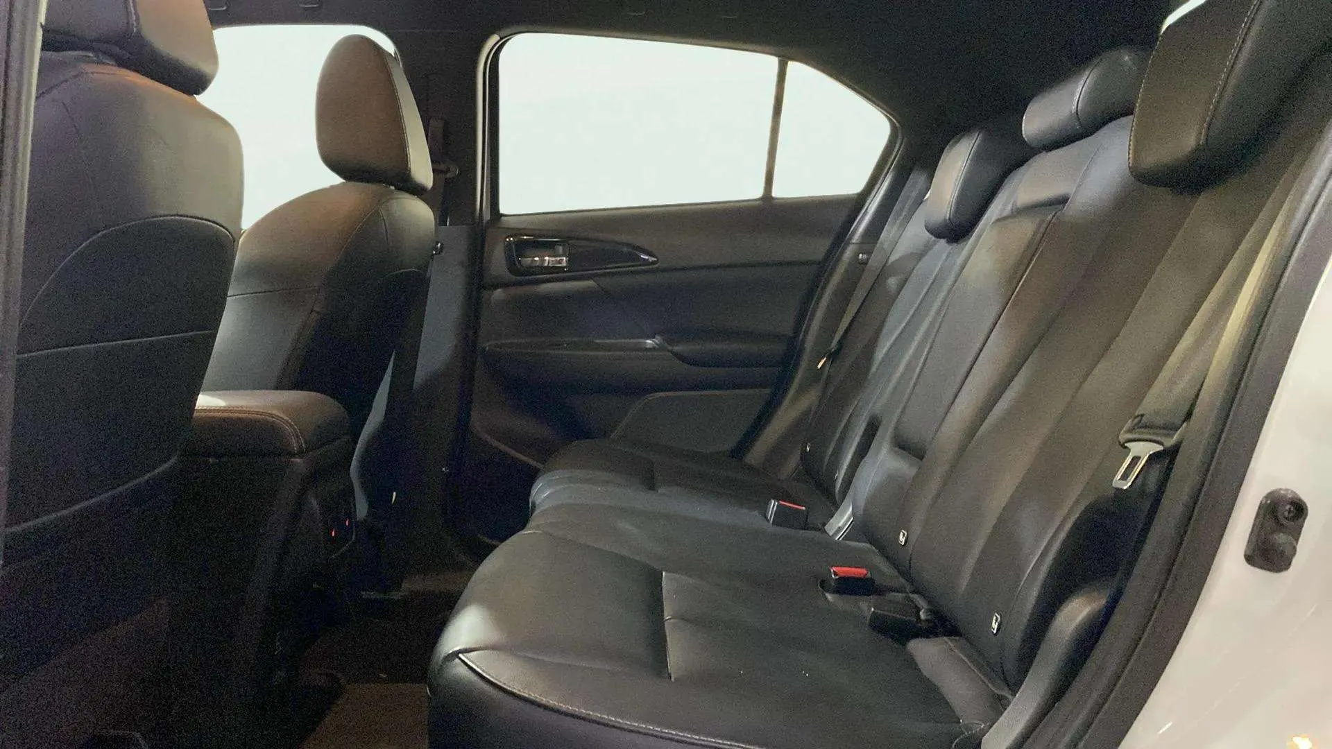 Mitsubishi Eclipse Cross PHEV Kaiteki 4WD - foto 12