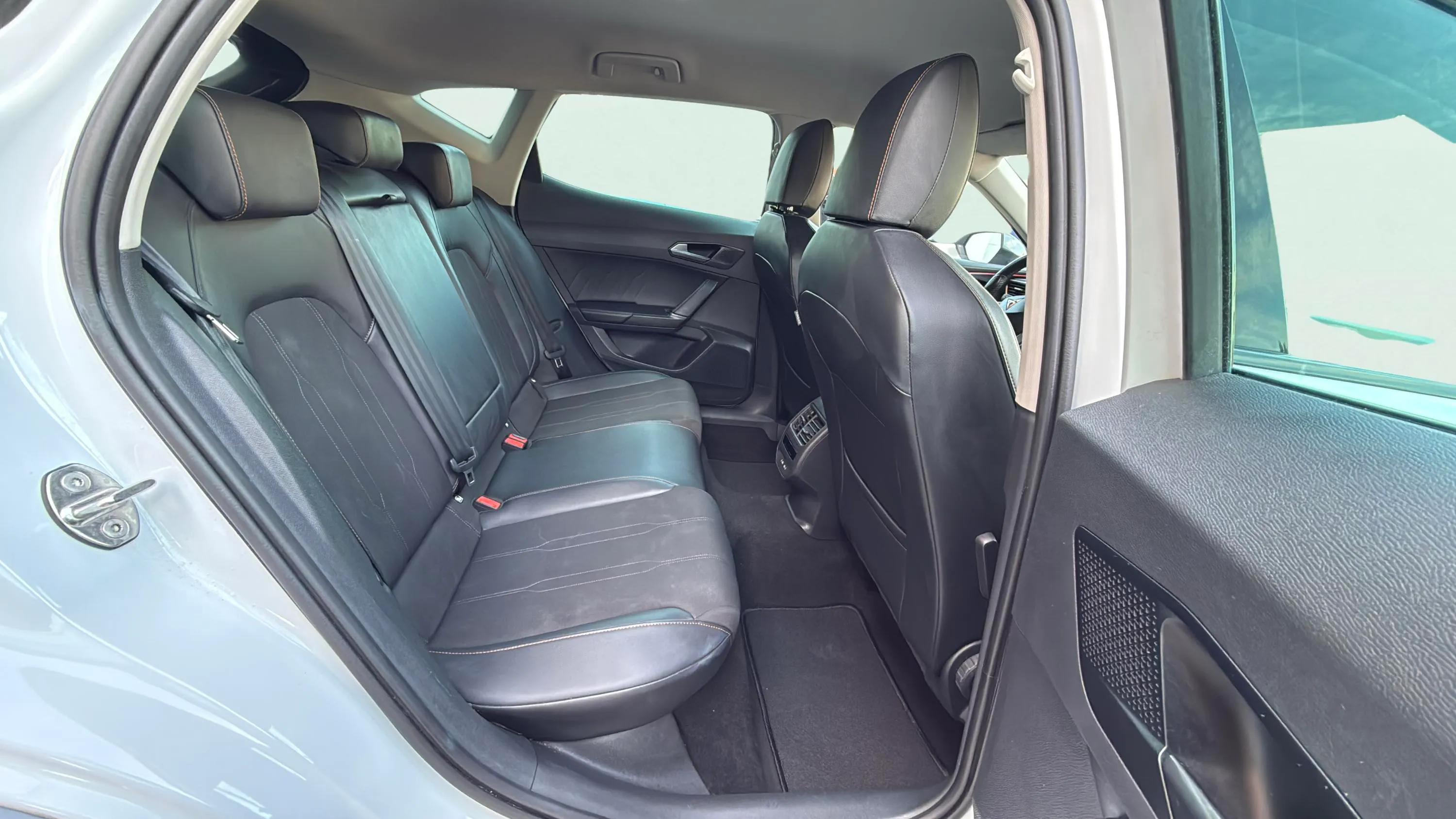 Cupra Formentor 1.5 TSI DSG - foto 19