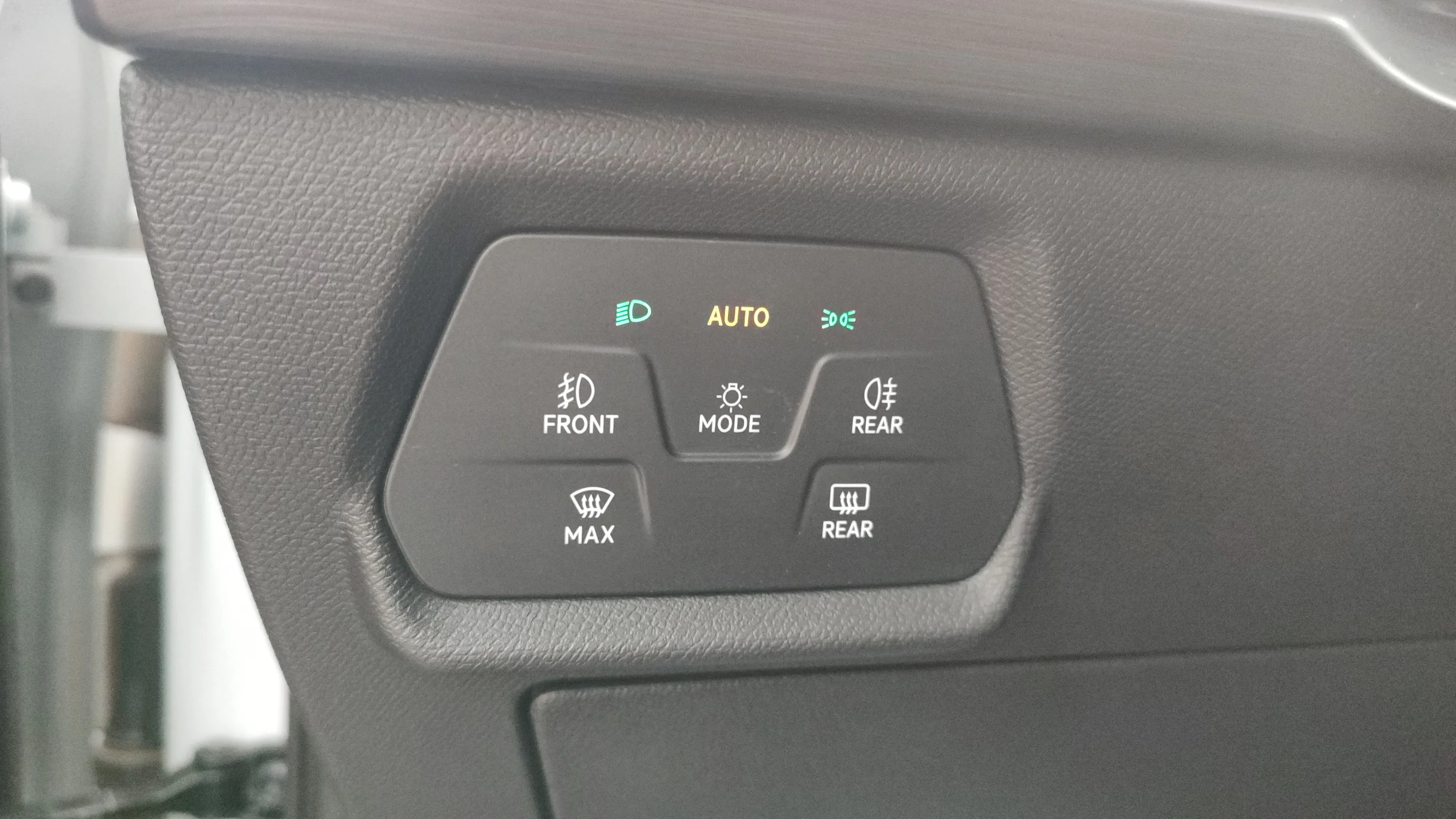 Cupra Formentor 1.5 TSI DSG - foto 18