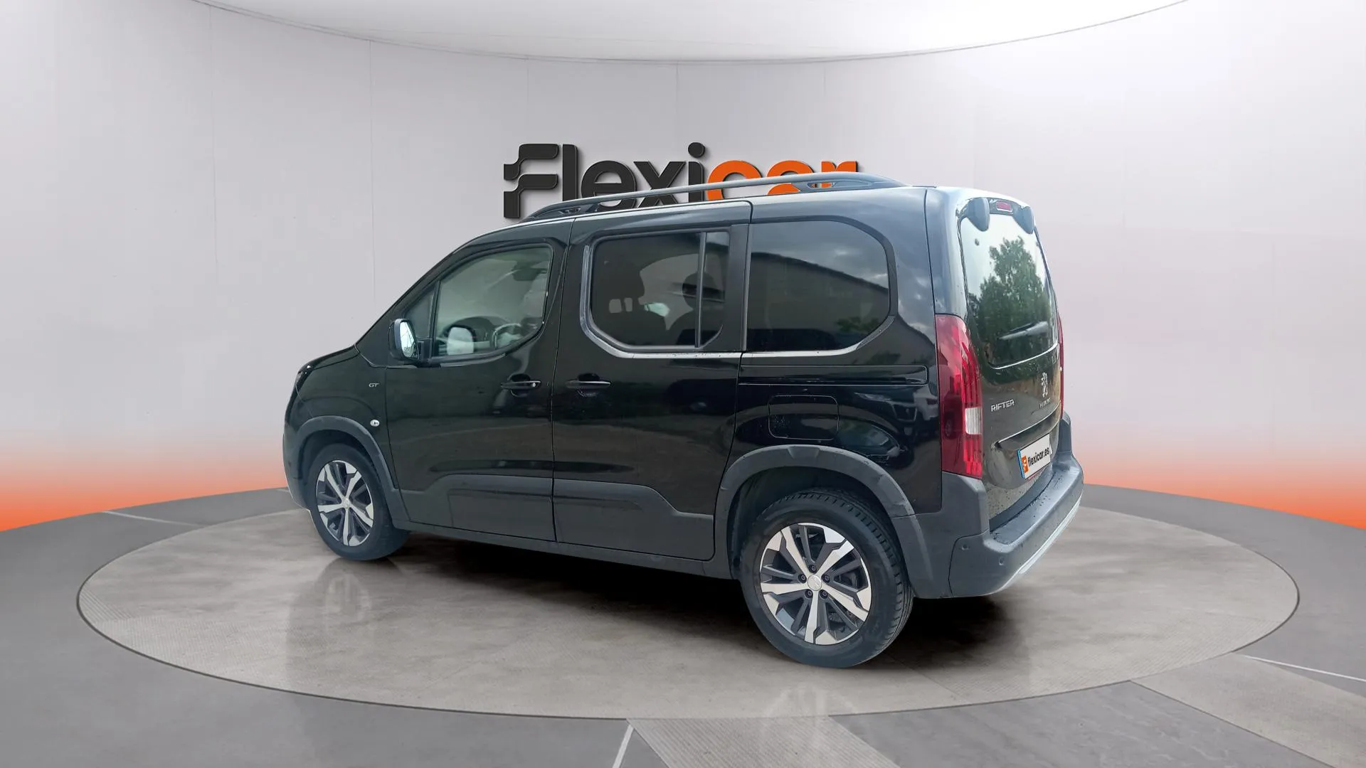 Peugeot Rifter GT BlueHDi - foto 7