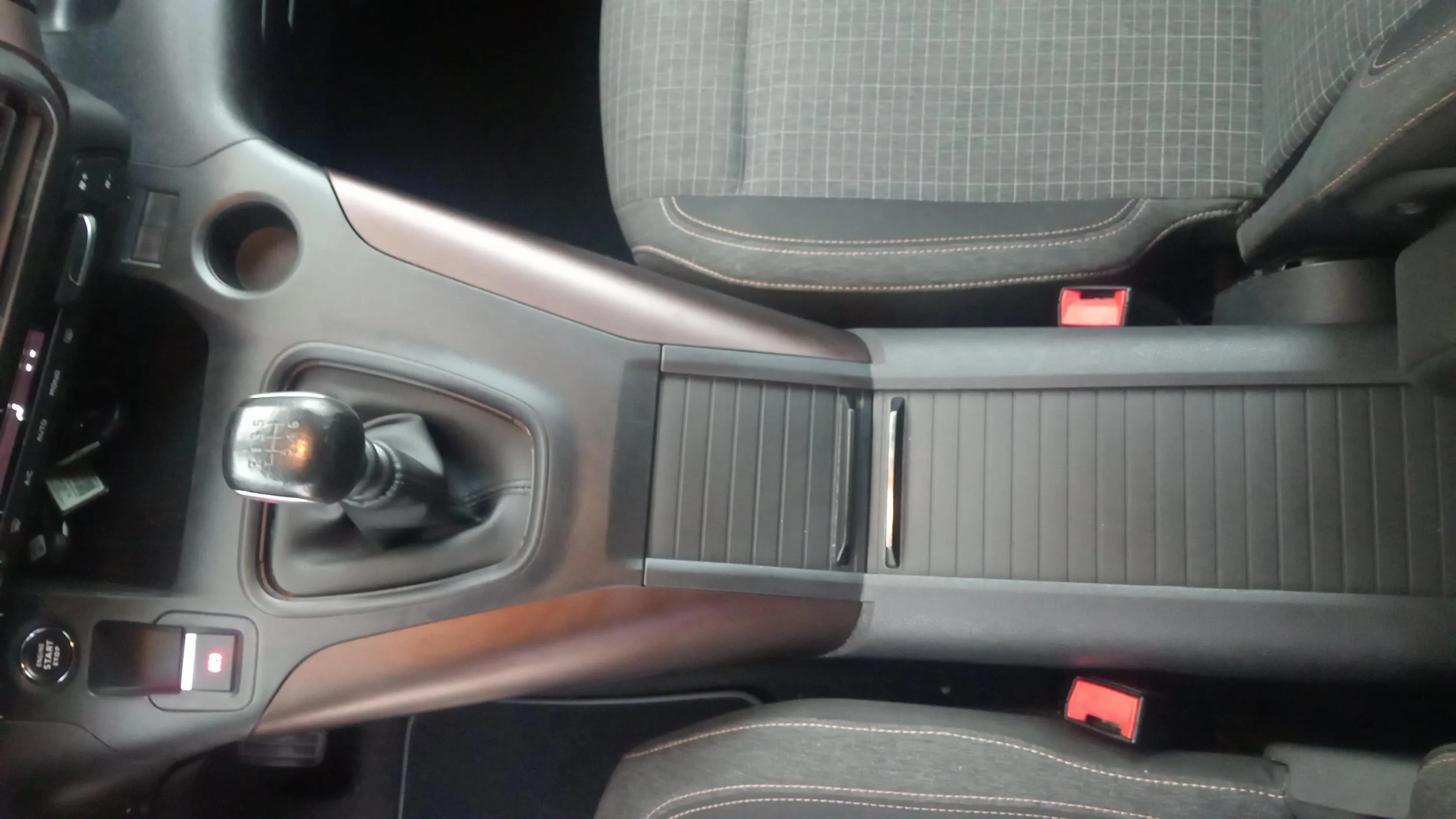 Peugeot Rifter GT BlueHDi - foto 22