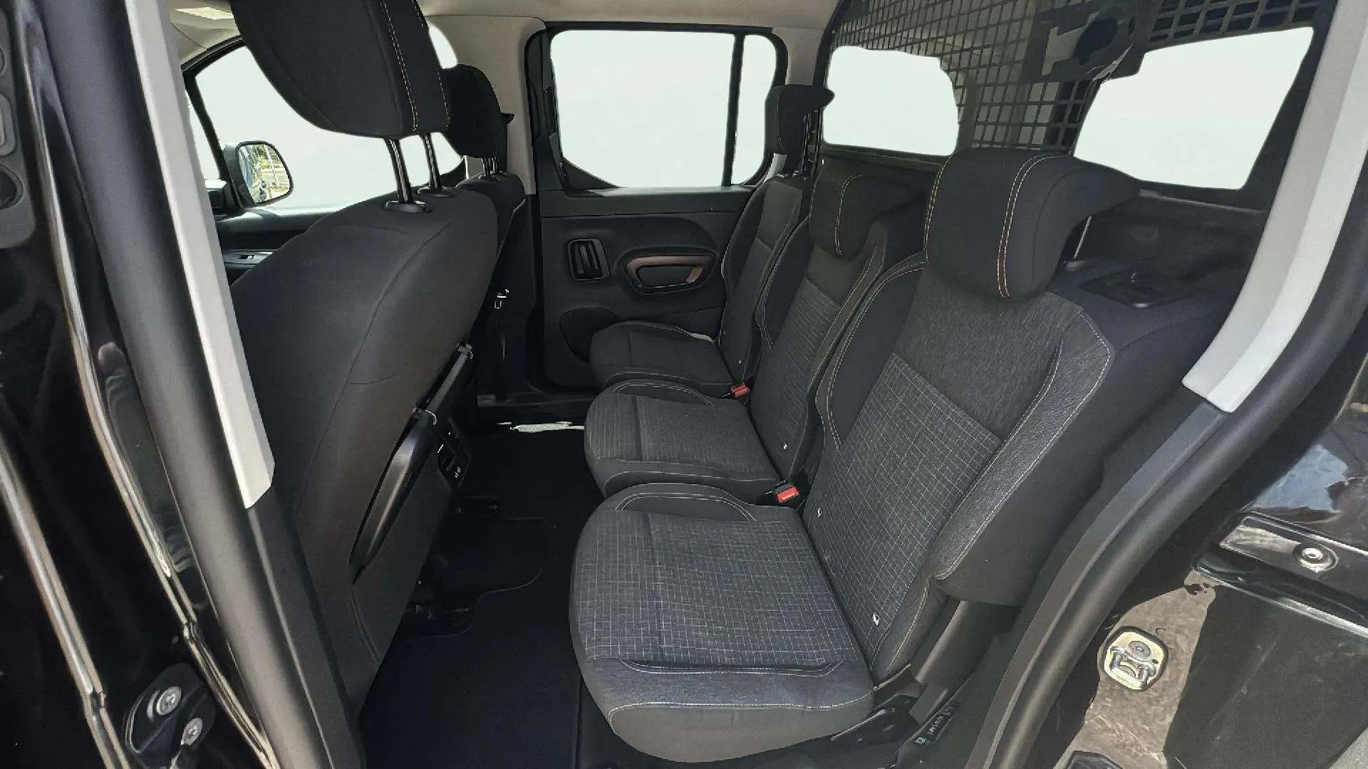 Peugeot Rifter Allure BlueHDi 100 - foto 11