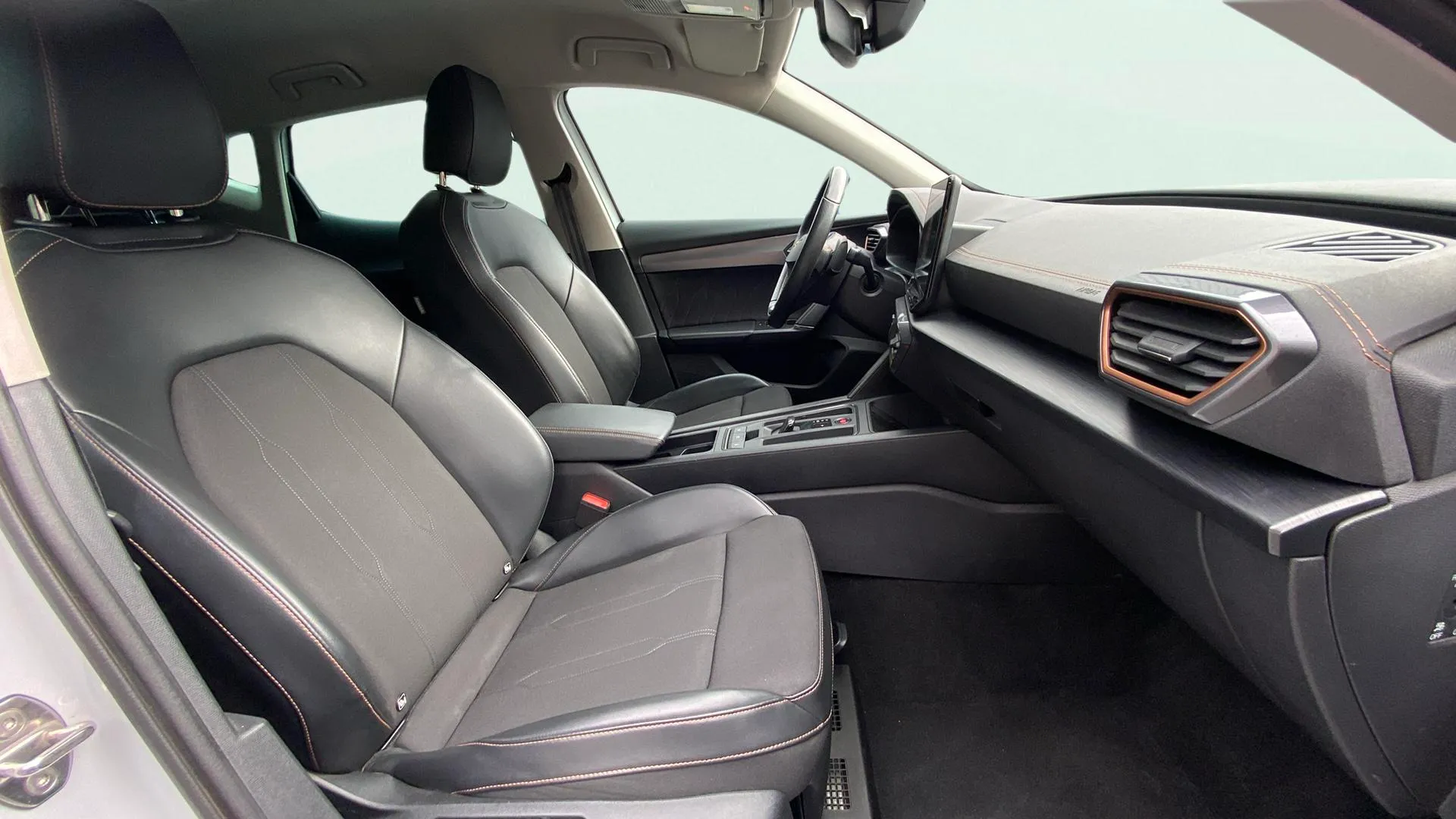 Cupra Formentor 1.5 TSI DSG - foto 24