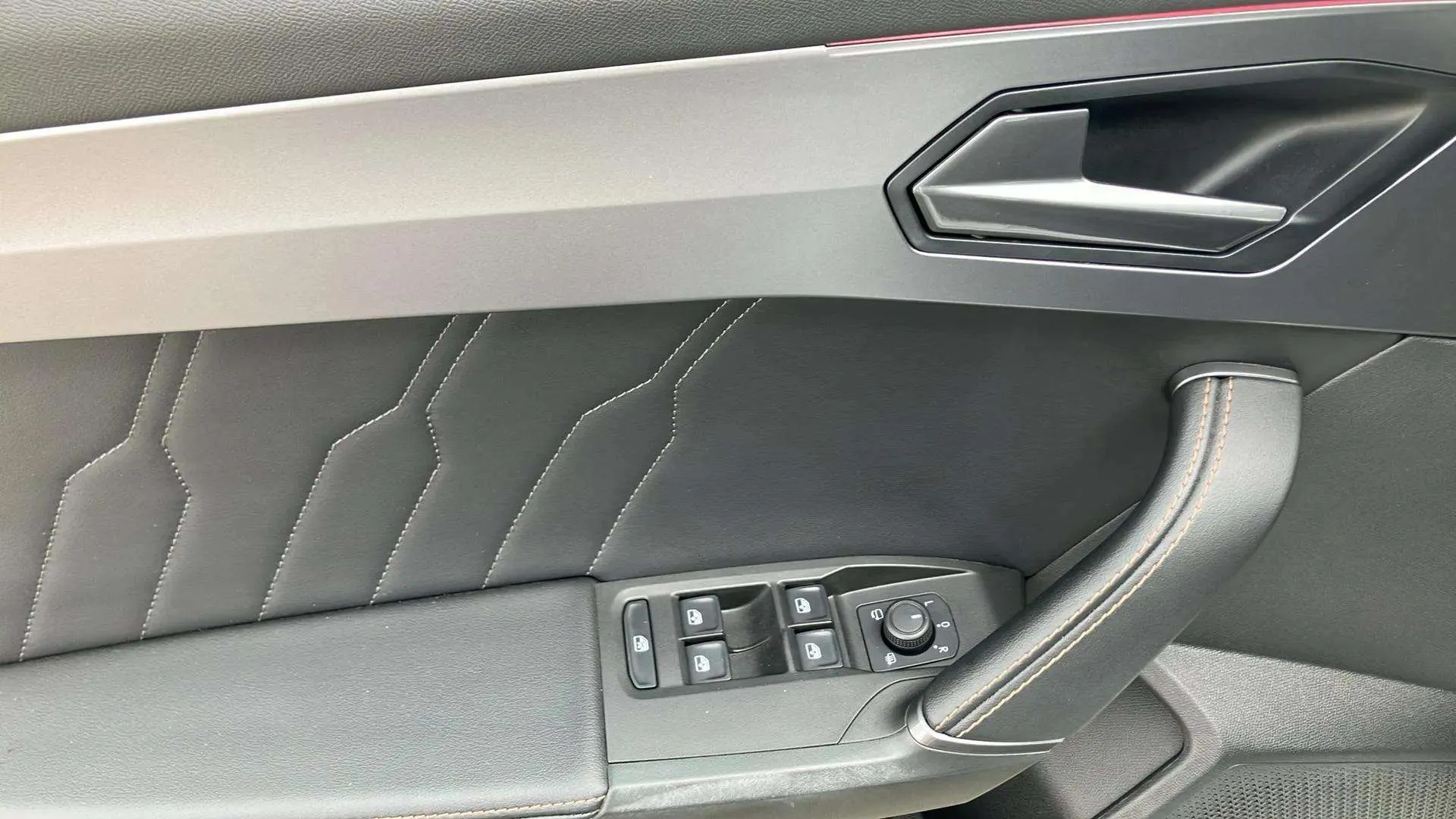 Cupra Formentor 1.5 TSI DSG - foto 19