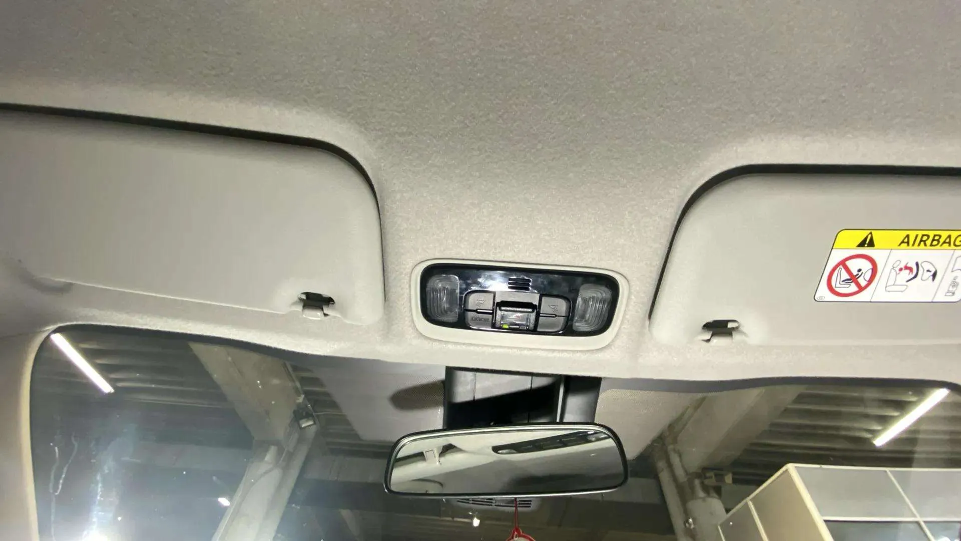 Toyota Yaris Comfort - foto 28