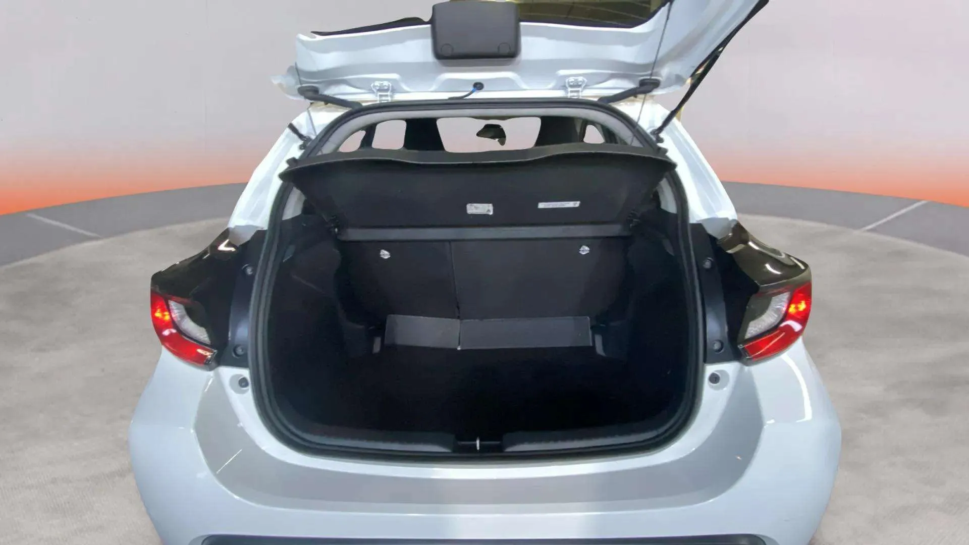 Toyota Yaris Comfort - foto 18