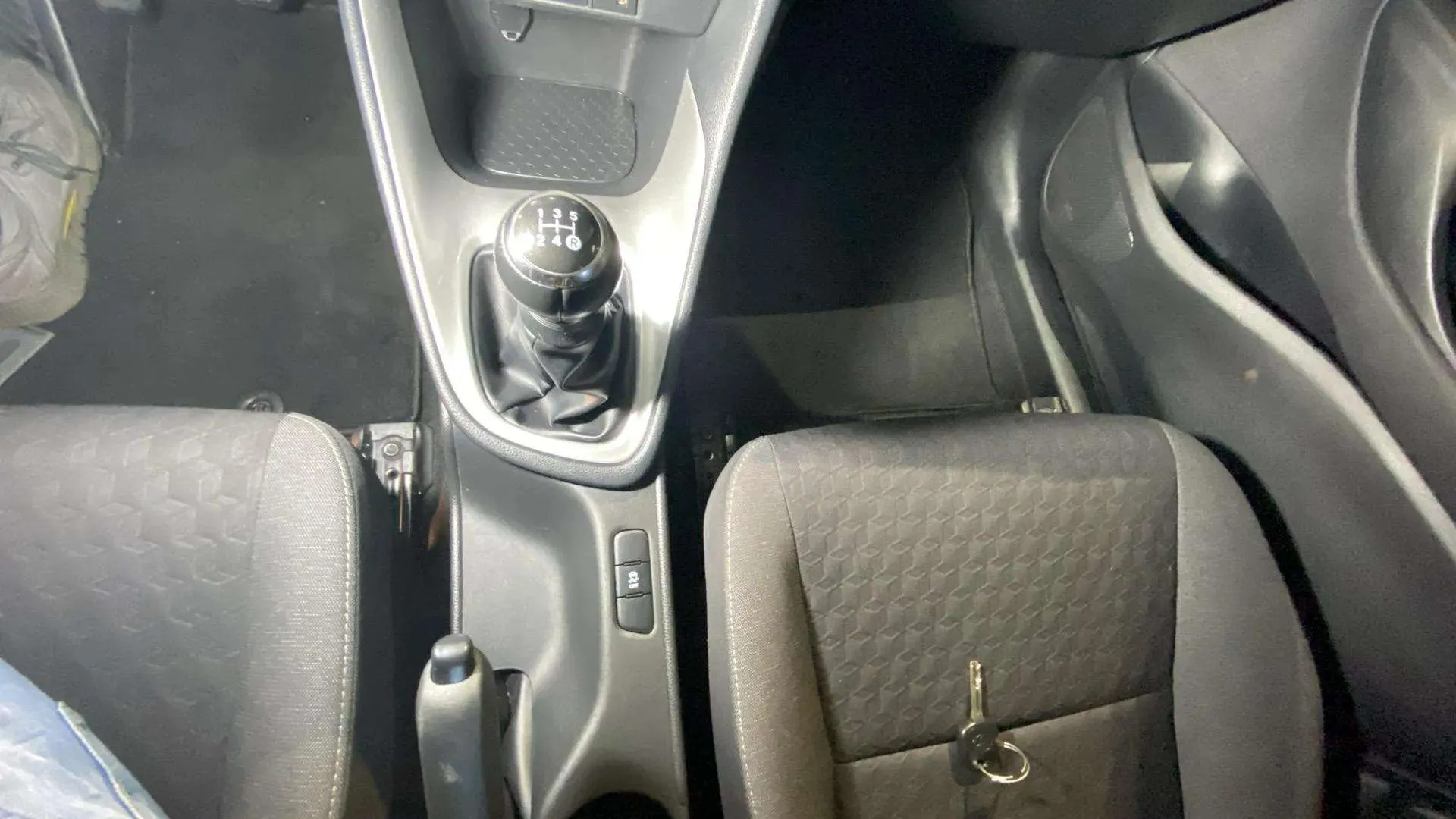 Toyota Yaris Comfort - foto 26