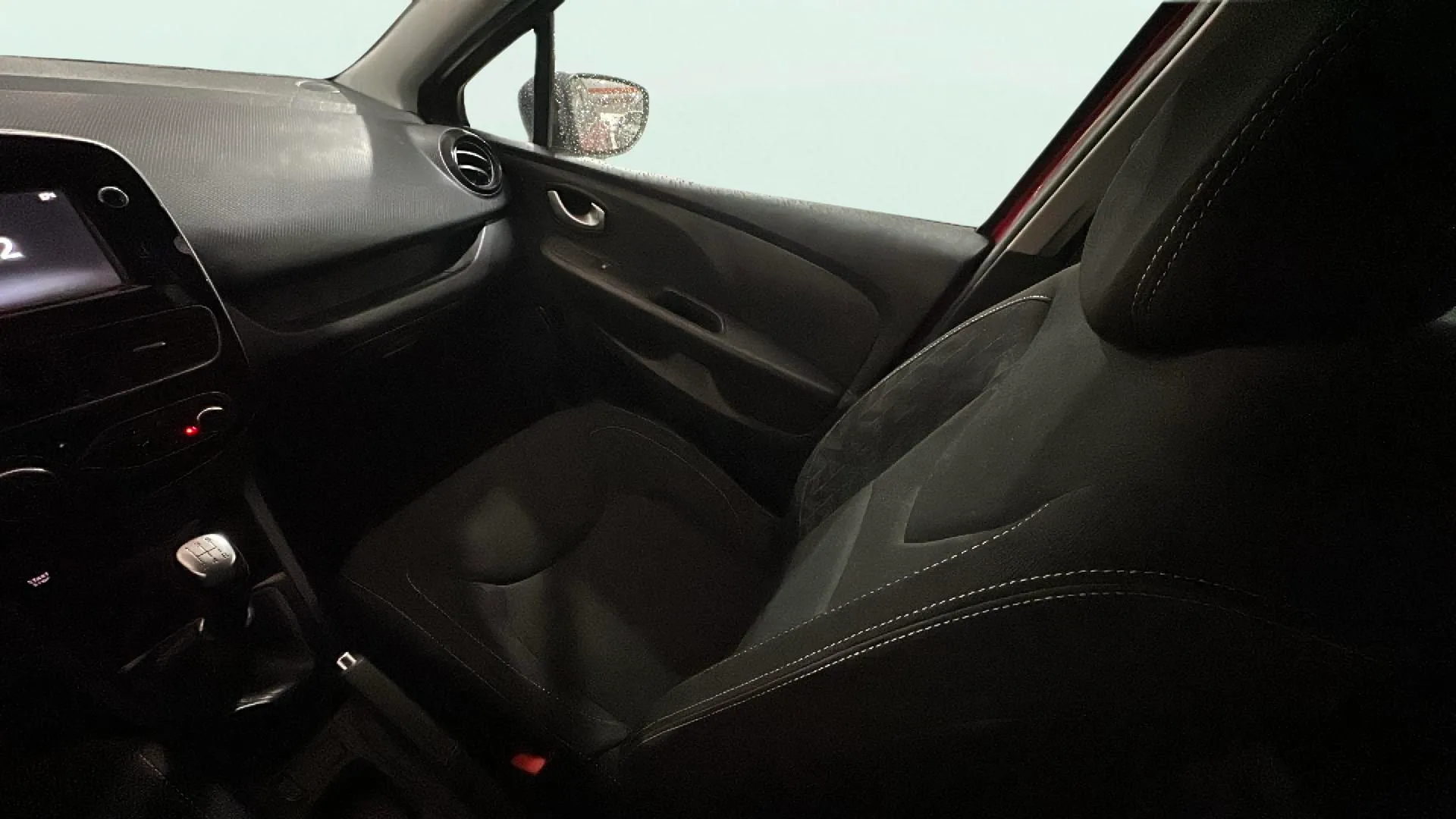 Renault Clio Intens TCe - foto 11