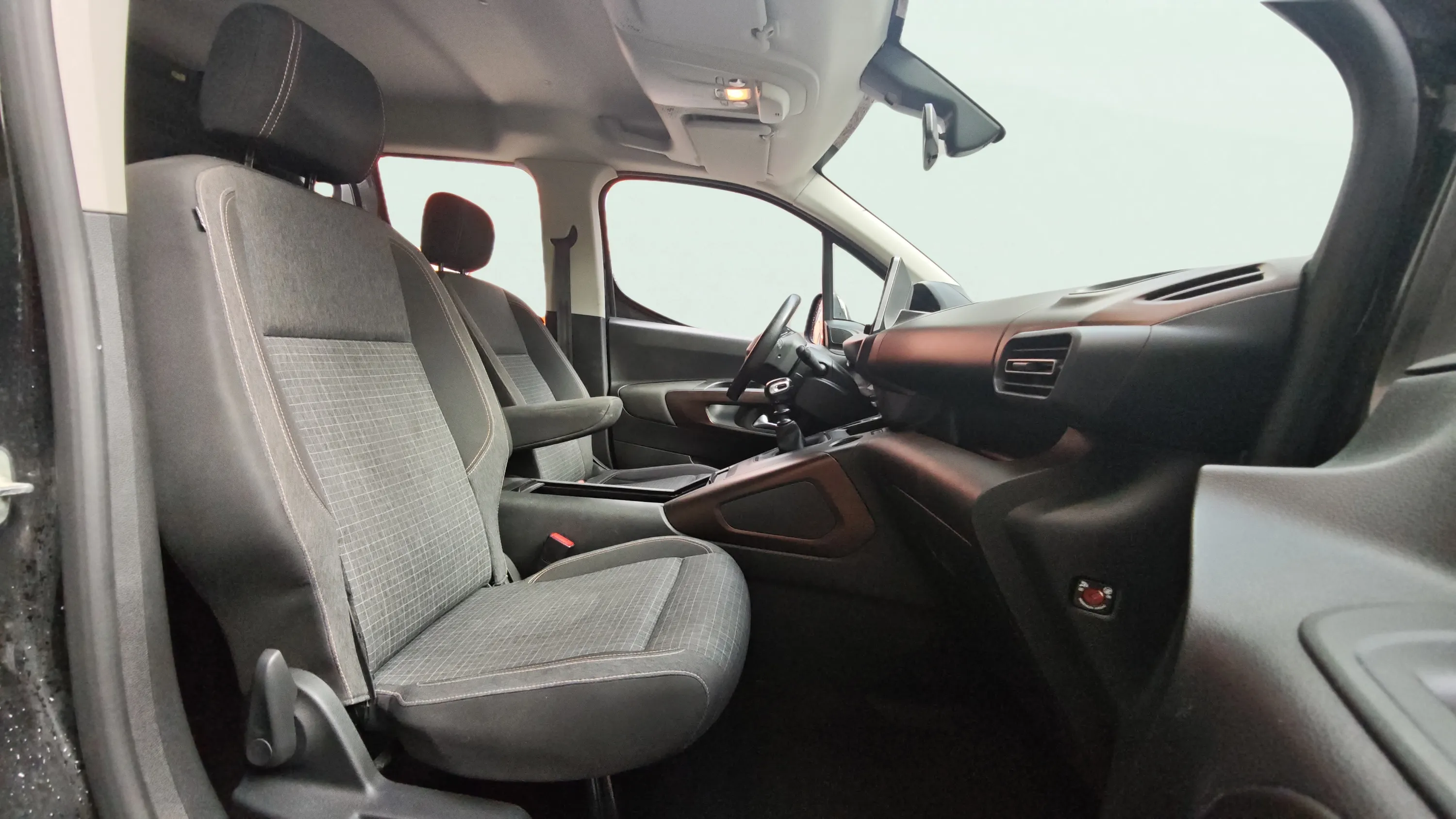 Peugeot Rifter GT Line Standard BlueHDi - foto 10