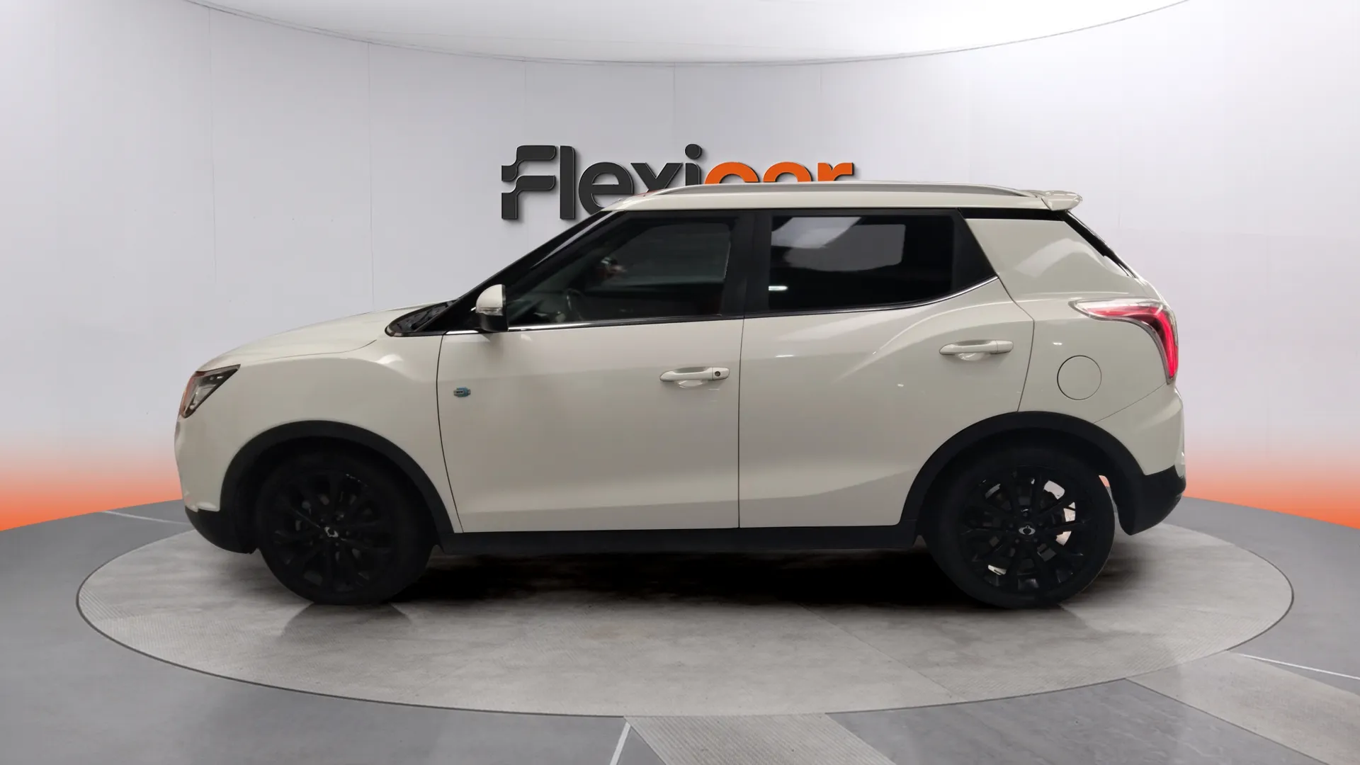SsangYong Tivoli D16T Limited 4x2 - foto 3