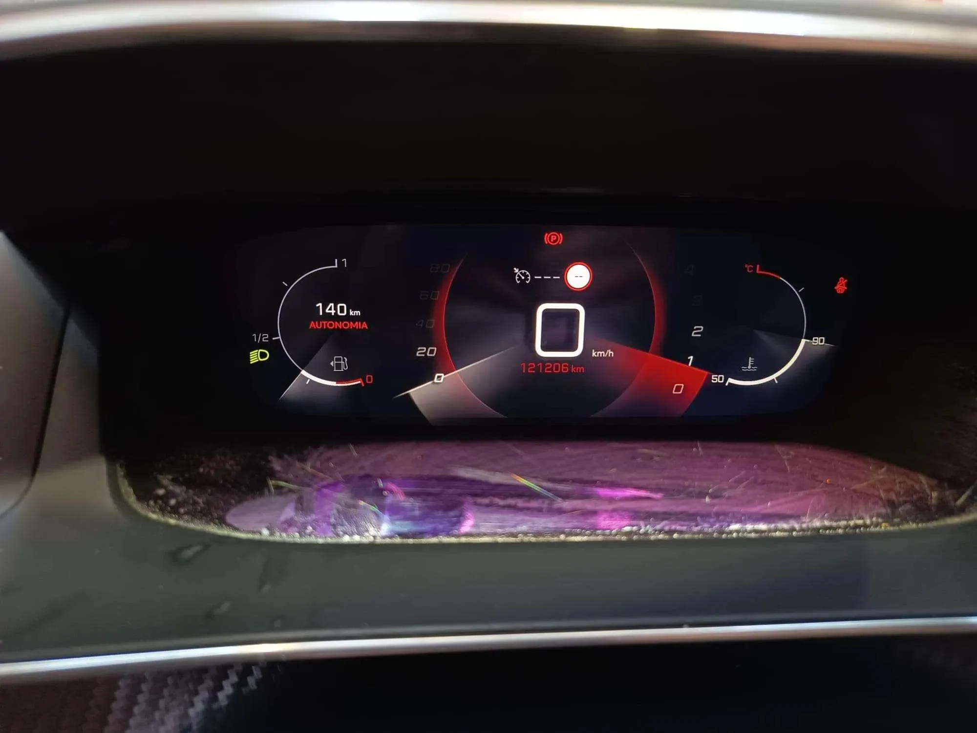Peugeot 2008 Allure PureTech 130 BVM6 - foto 16