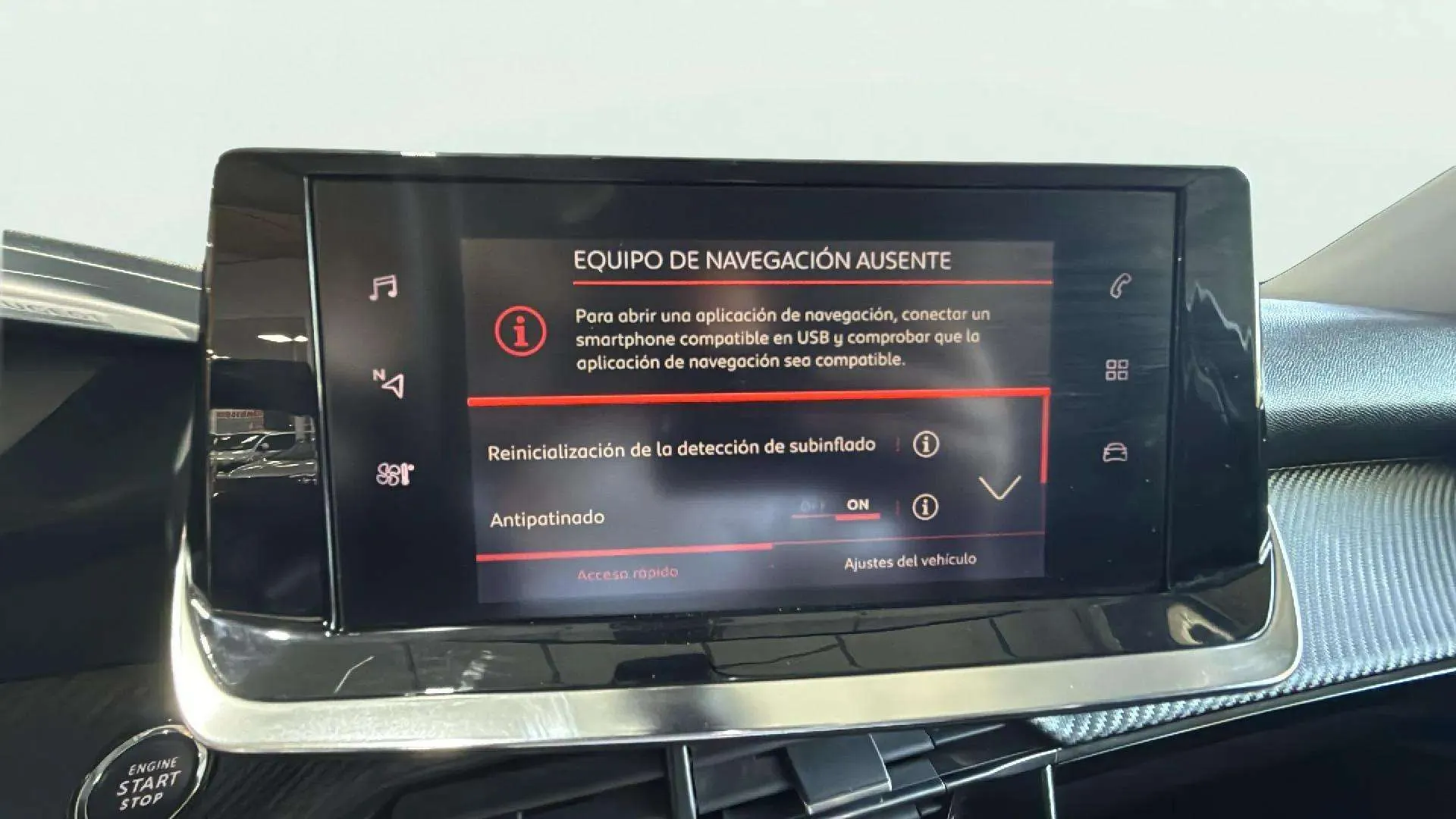 Peugeot 2008 Allure PureTech 130 BVM6 - foto 15