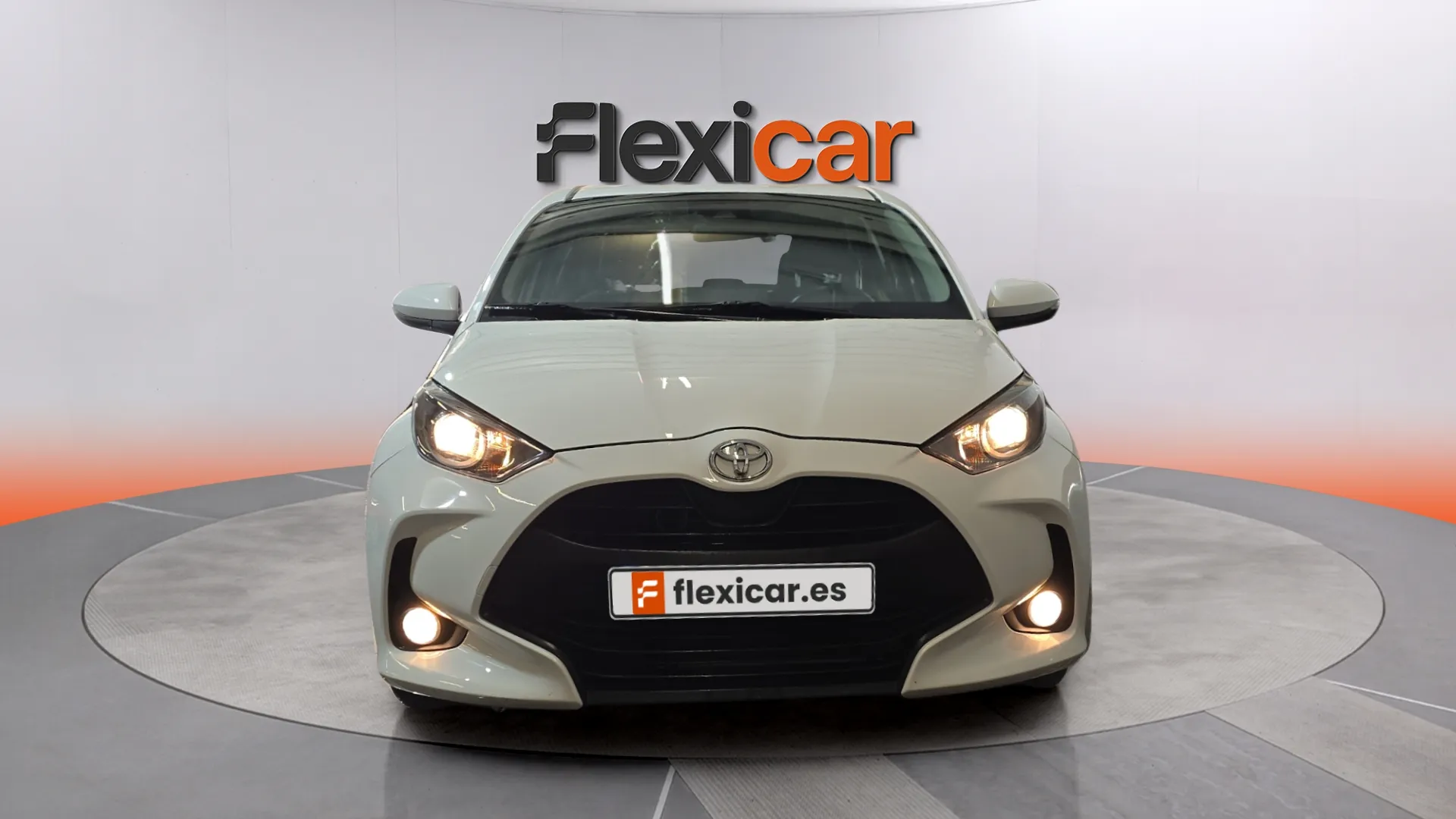 Toyota Yaris 1.0 70 Active - foto 2