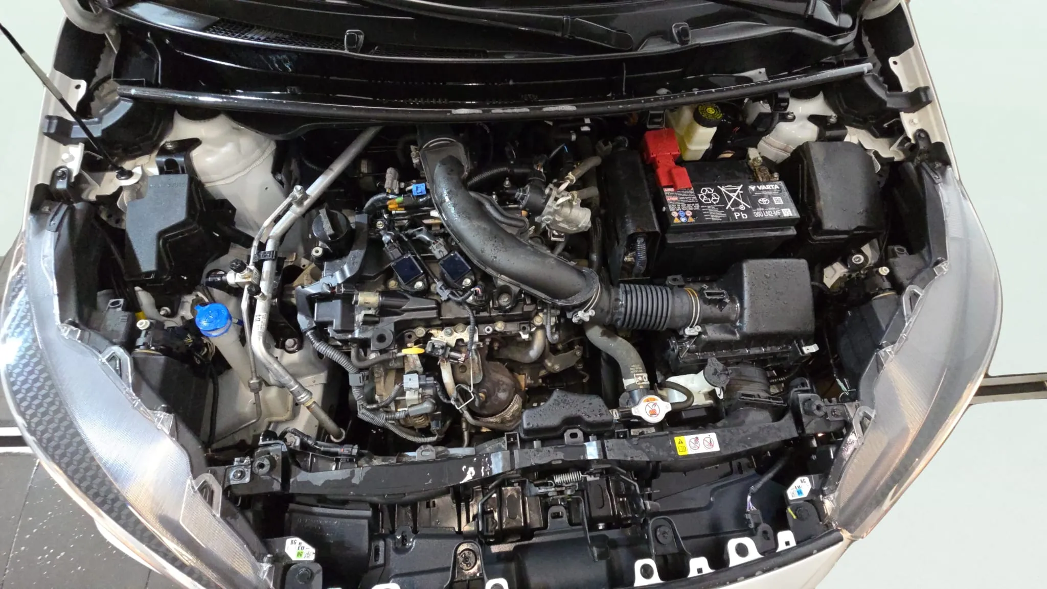 Toyota Yaris 1.0 70 Active - foto 21