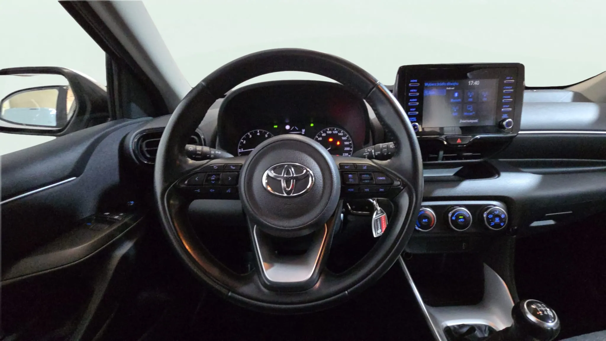 Toyota Yaris 1.0 70 Active - foto 10