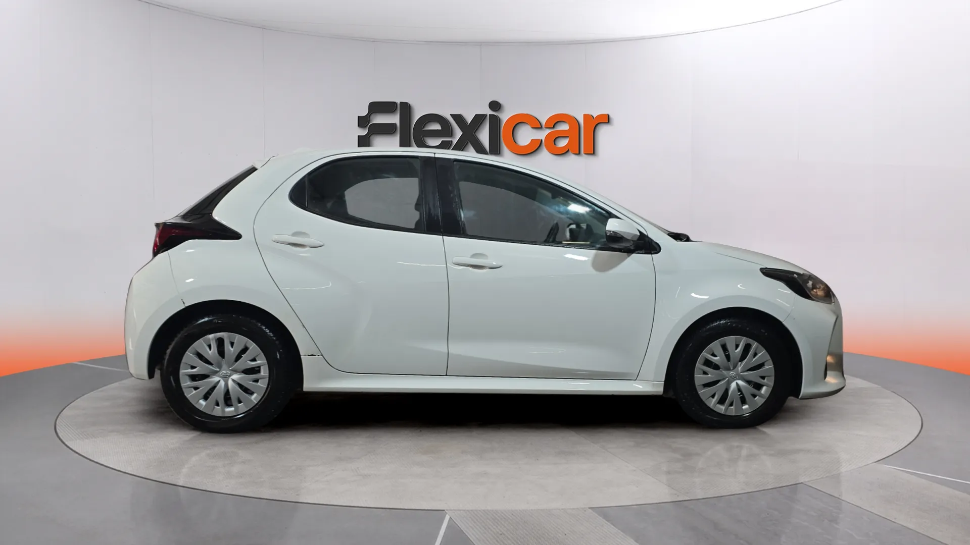 Toyota Yaris 1.0 70 Active - foto 3