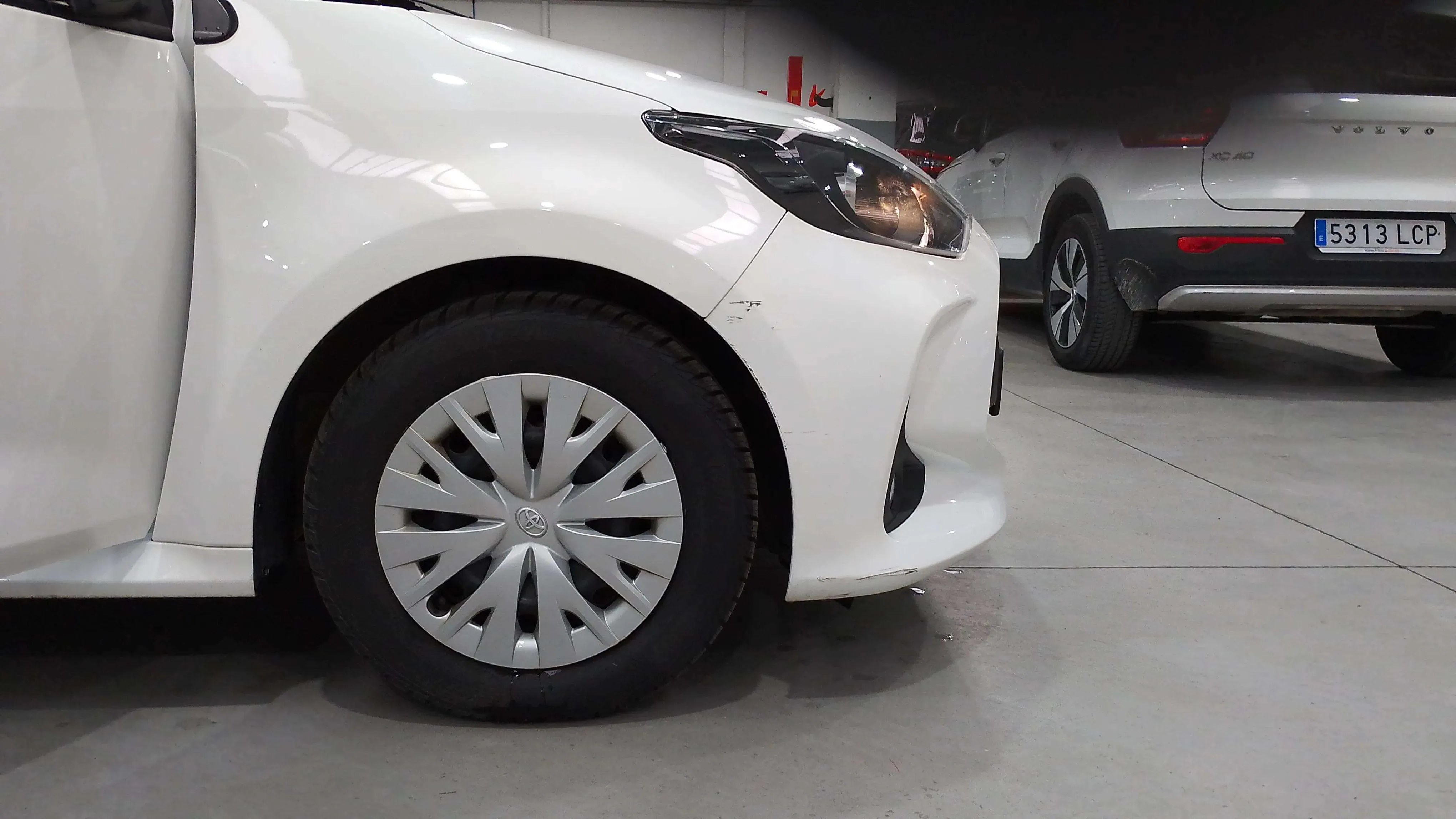 Toyota Yaris 1.0 70 Active - foto 14